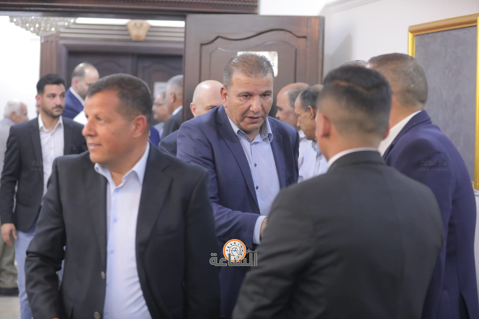 Madar Al-Saa Images 0.4182448100426991