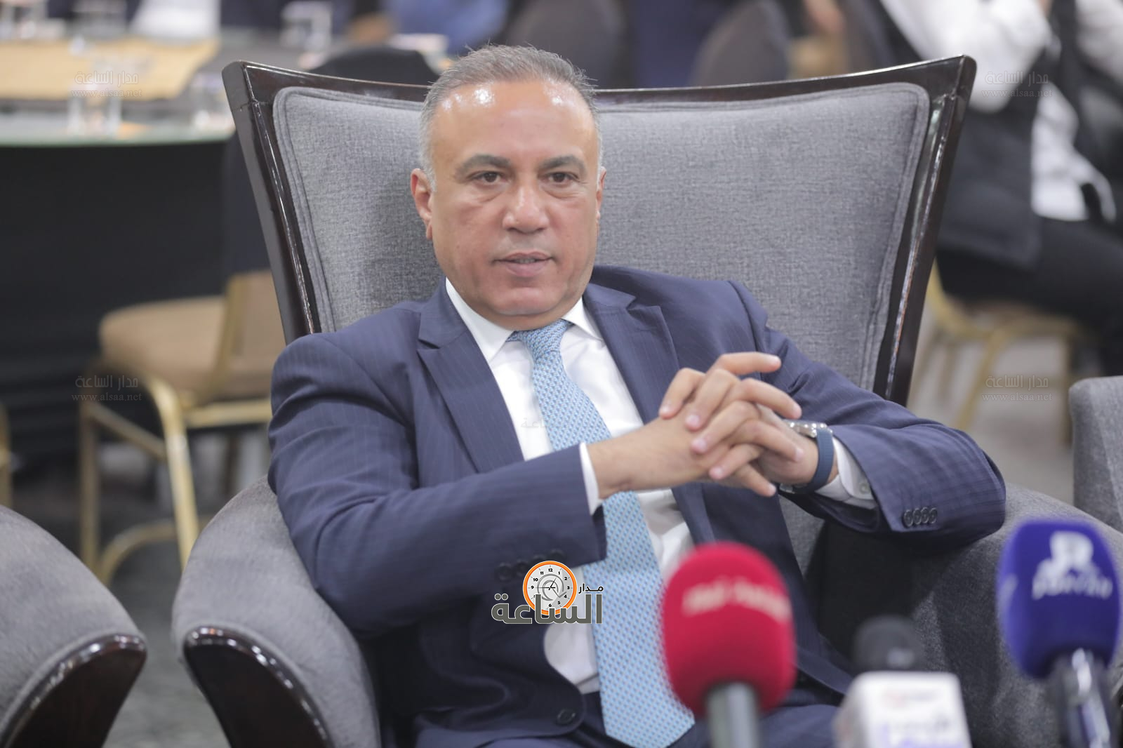 Madar Al-Saa Images 0.5372854346871277