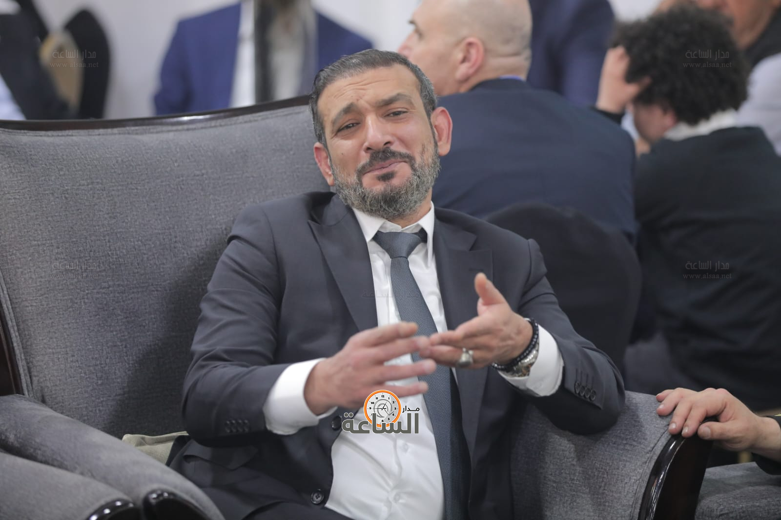 Madar Al-Saa Images 0.046750994117244815