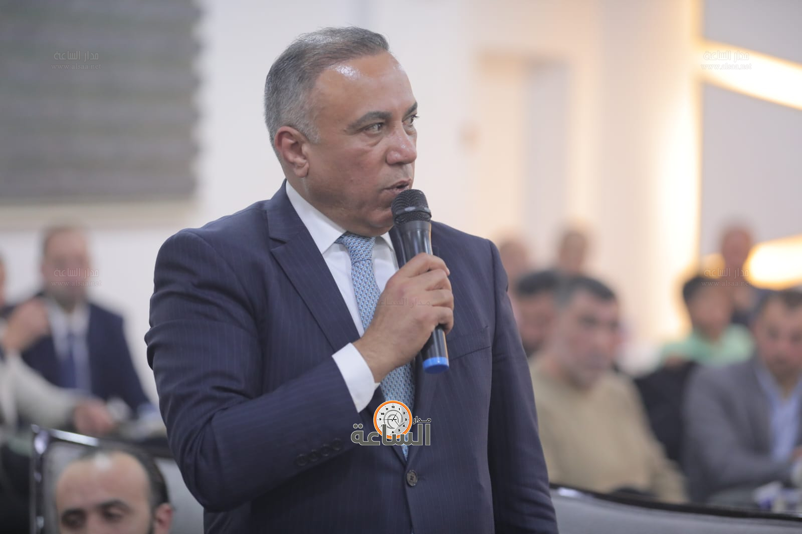 Madar Al-Saa Images 0.4397142434456479