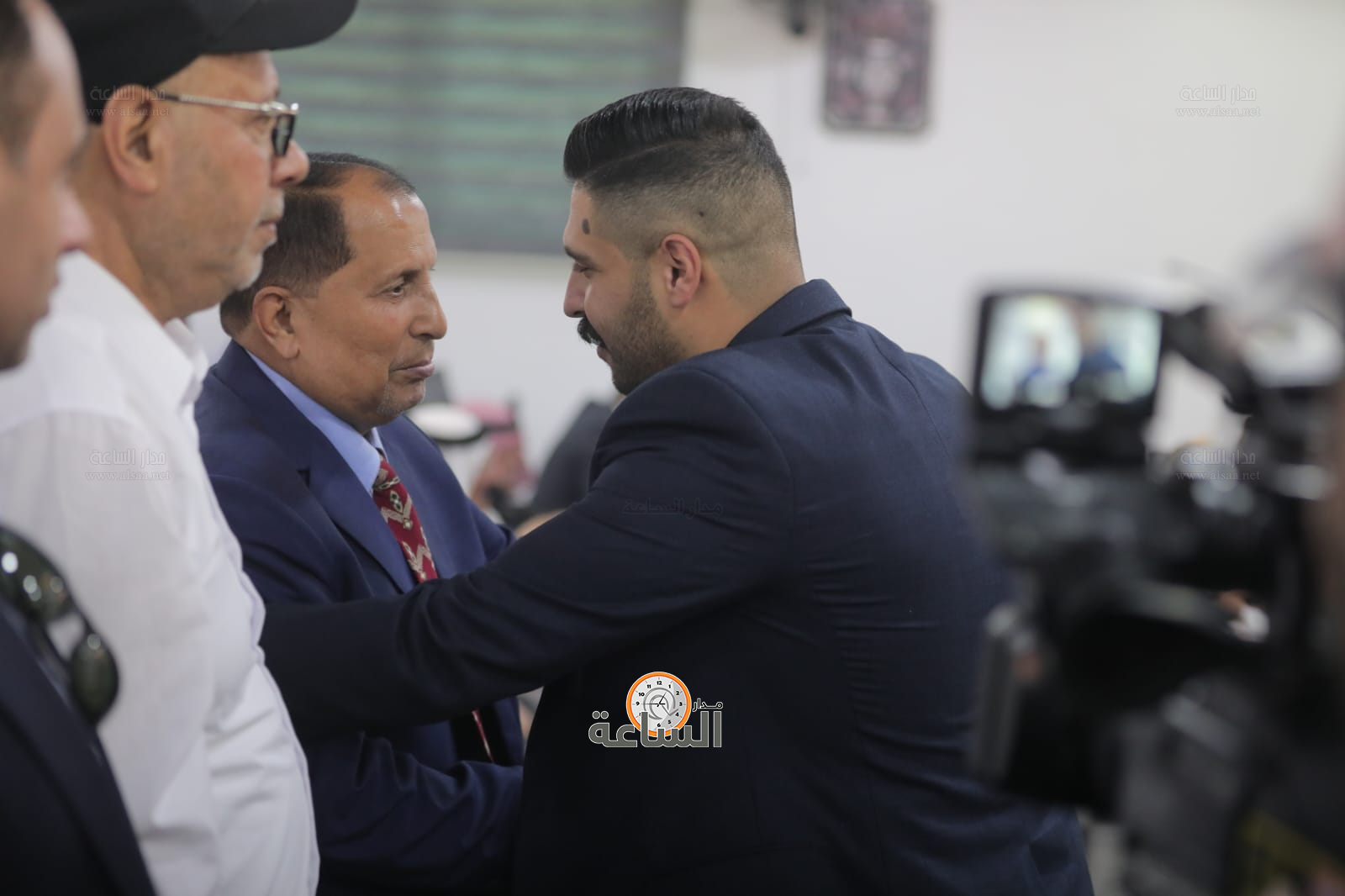 Madar Al-Saa Images 0.15946951779994178