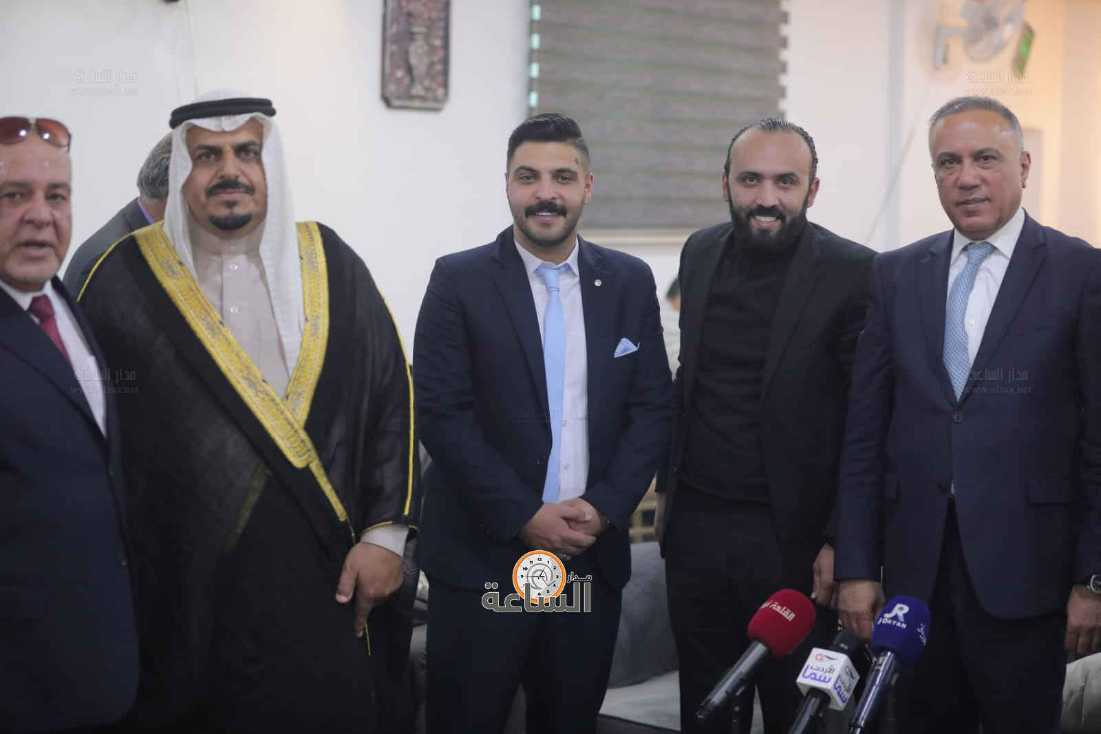 Madar Al-Saa Images 0.3247916485021214