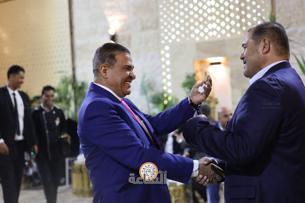 Madar Al-Saa Images 0.47588672951169086