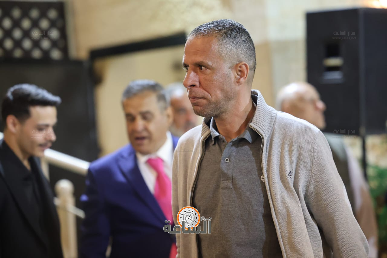 Madar Al-Saa Images 0.38635283423662126