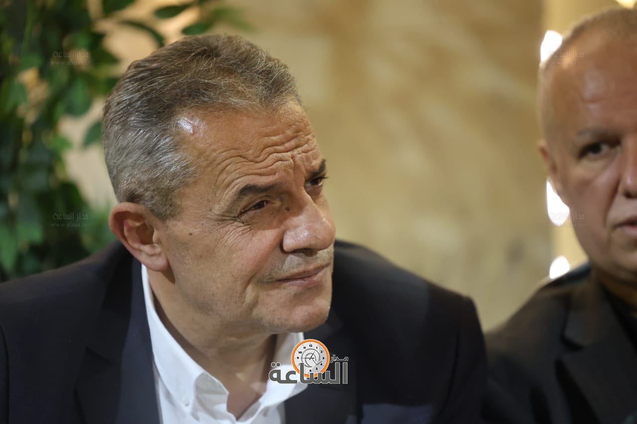 Madar Al-Saa Images 0.002817415921230748