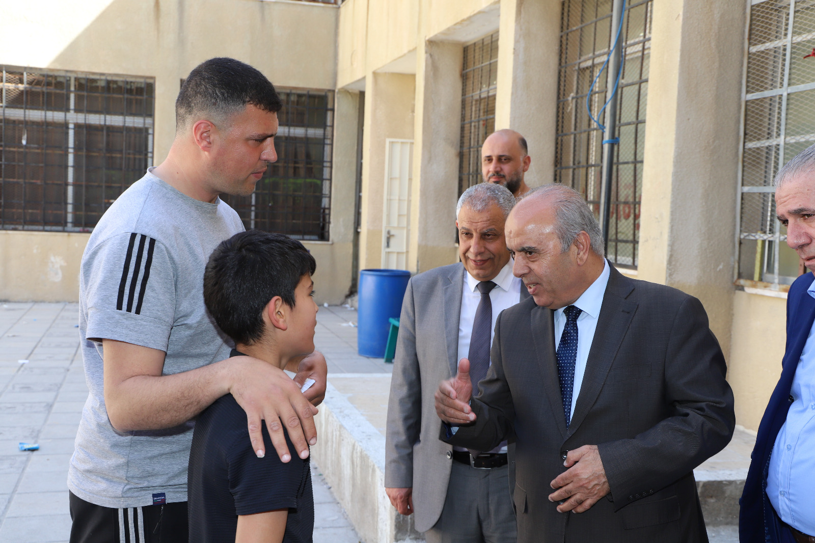 Madar Al-Saa Images 0.3402442467716704