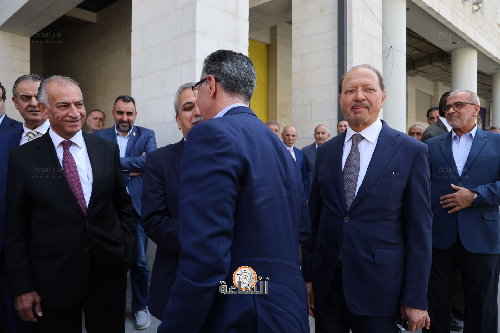 Madar Al-Saa Images 0.2135921713940364