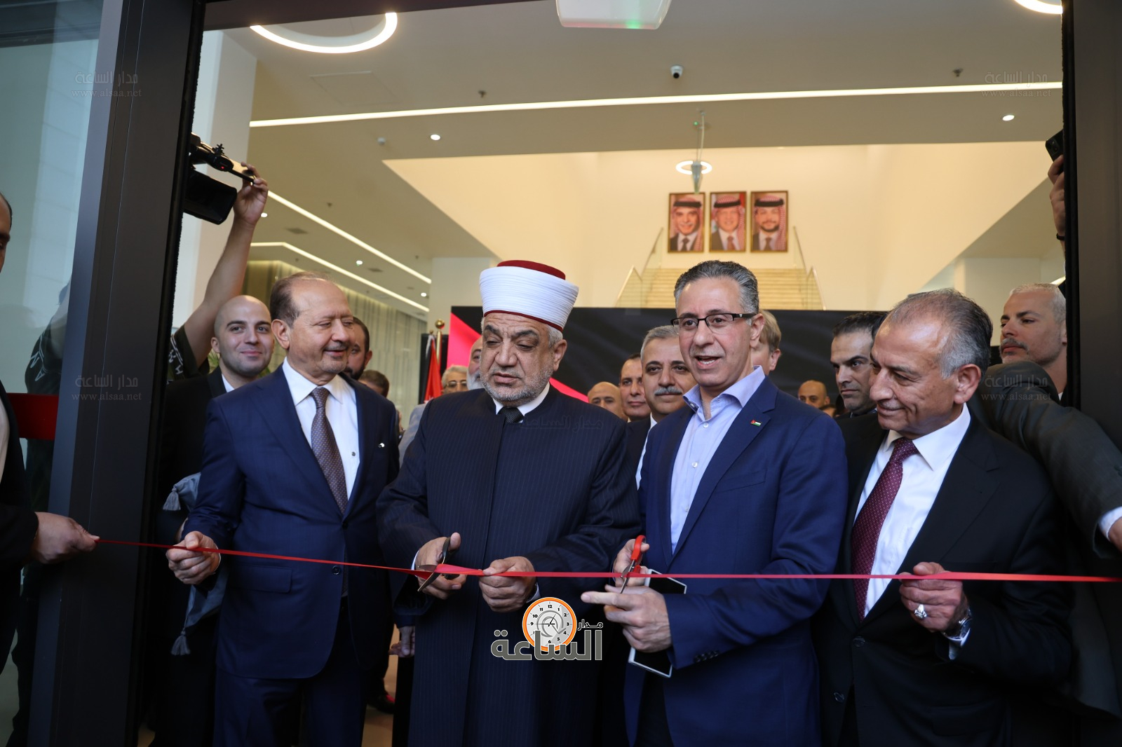 Madar Al-Saa Images 0.6432563966130258