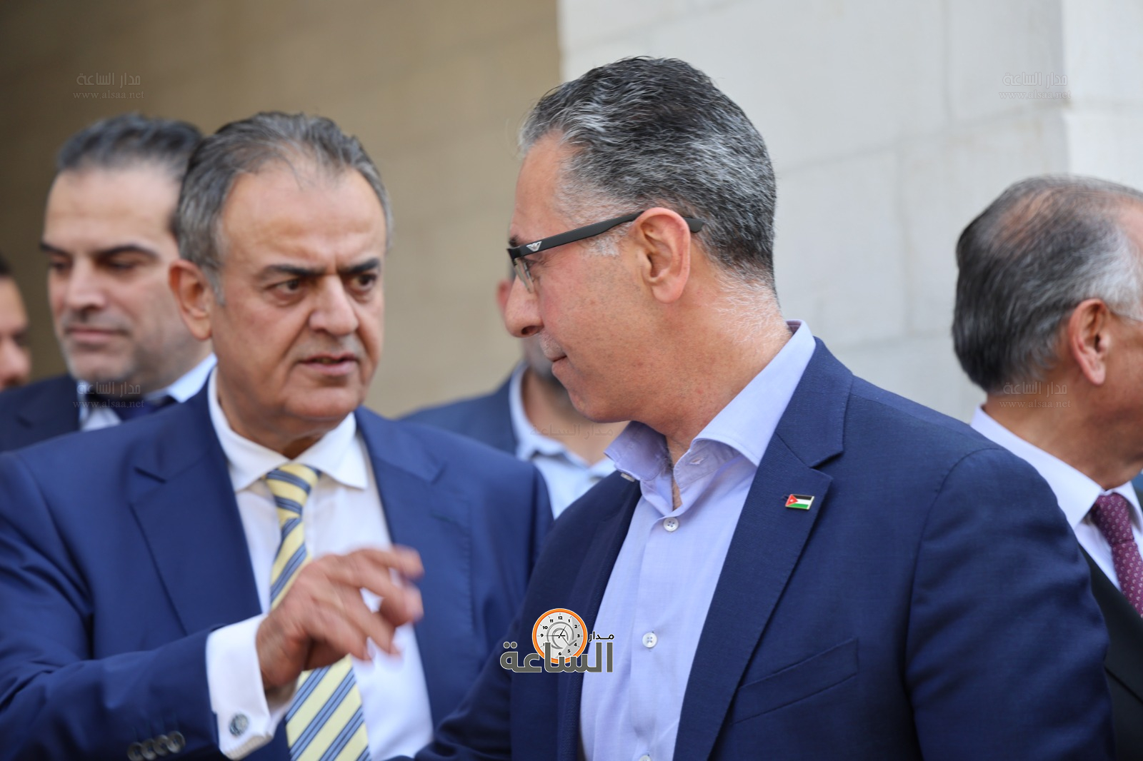 Madar Al-Saa Images 0.8509805117461594