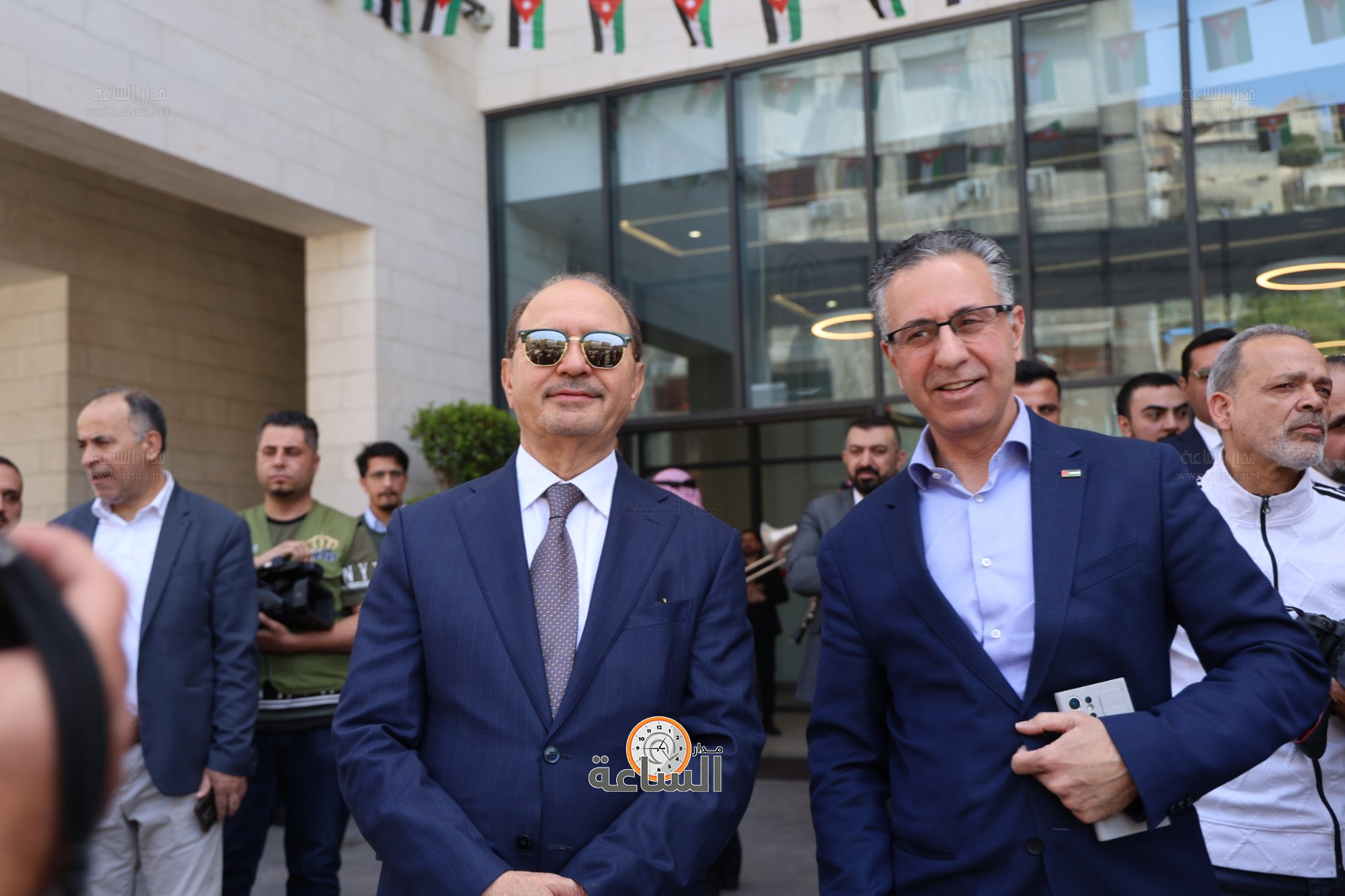 Madar Al-Saa Images 0.6905119931738031