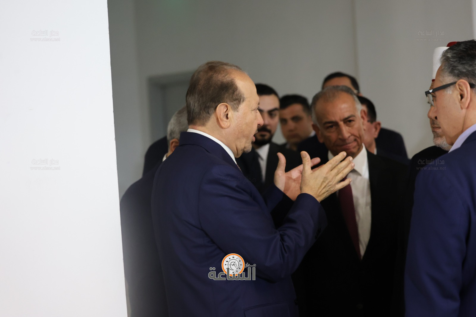 Madar Al-Saa Images 0.5430563912264377