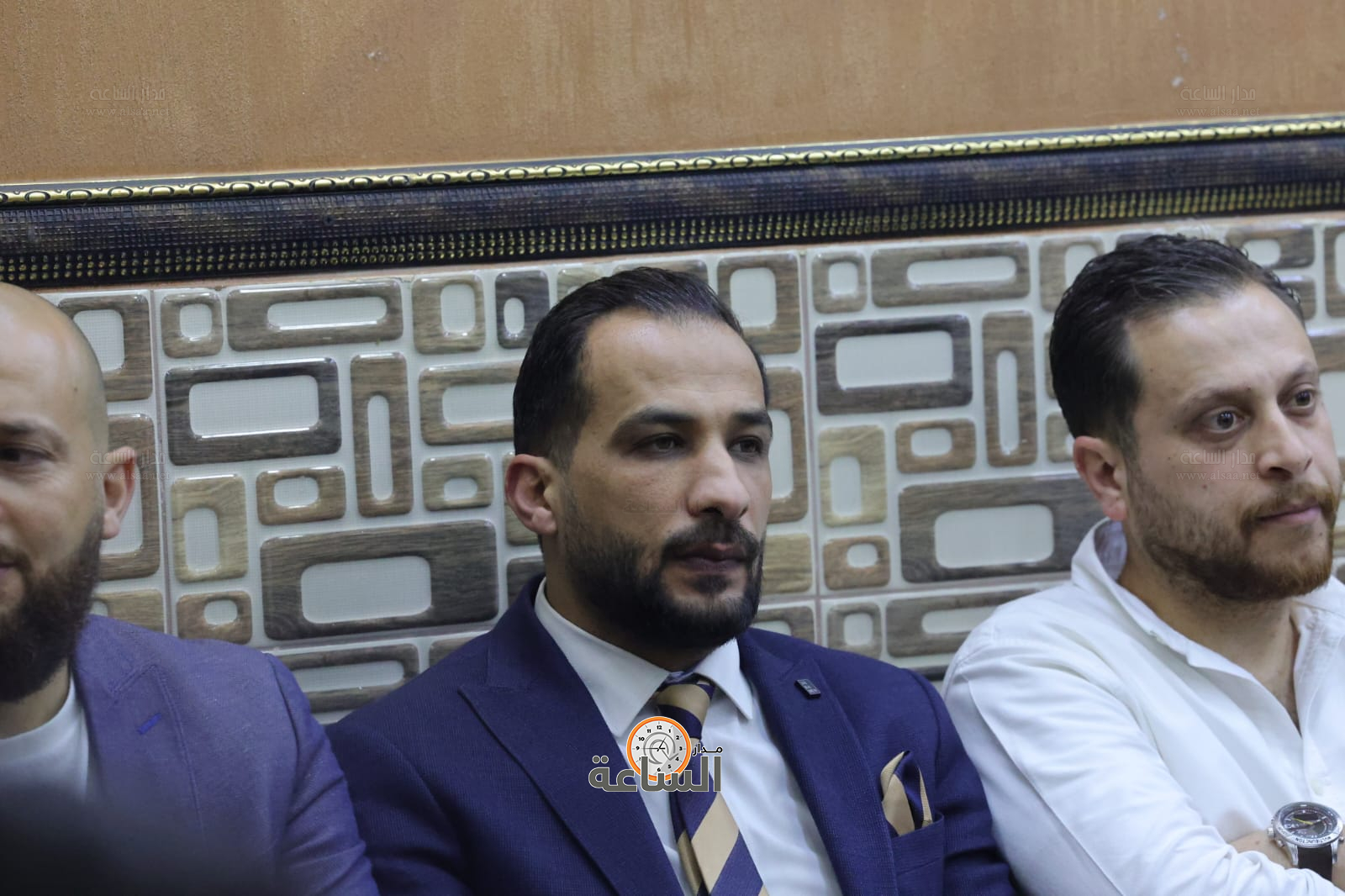 Madar Al-Saa Images 0.9914919904869888