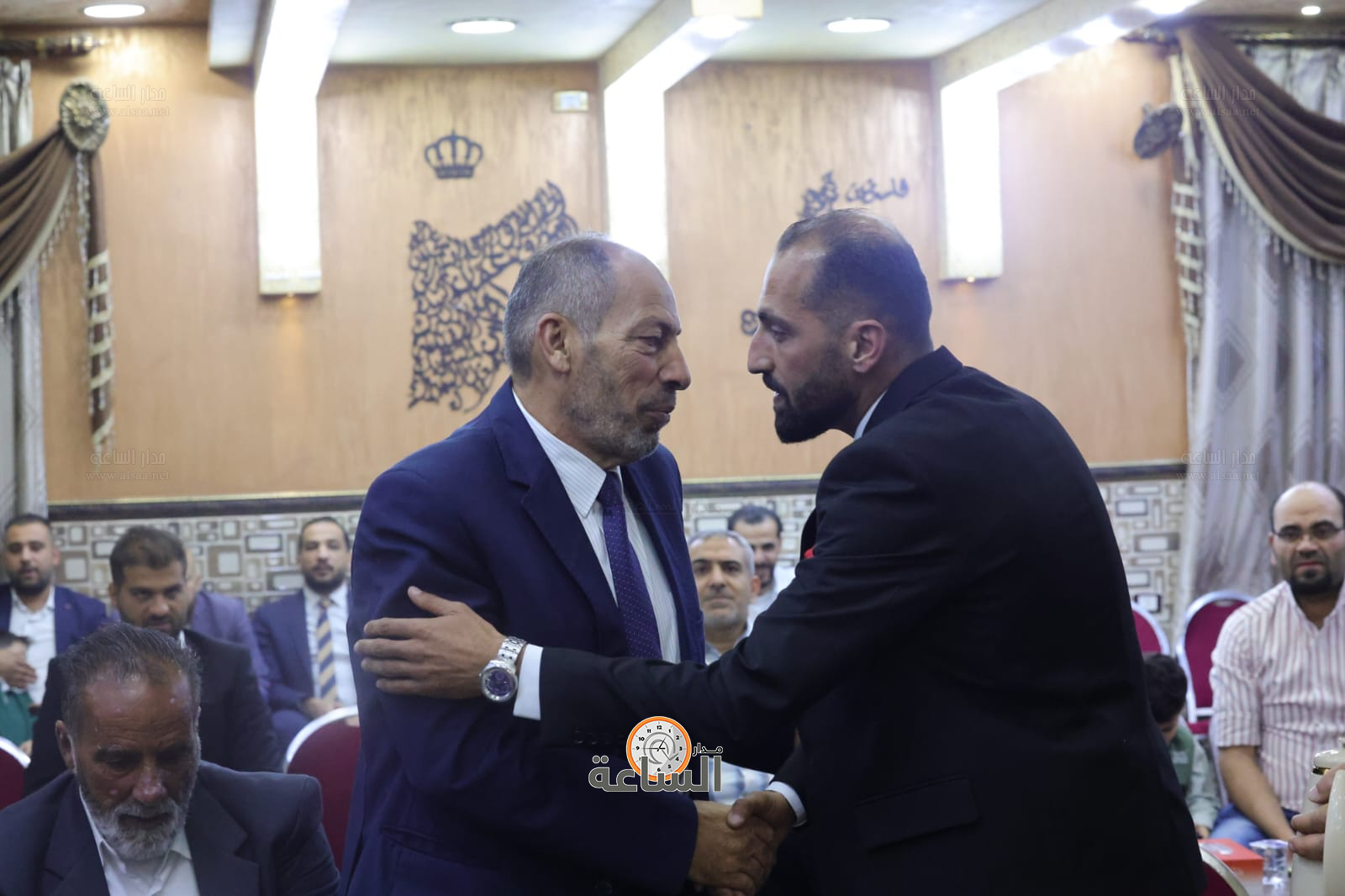 Madar Al-Saa Images 0.7762871402327148