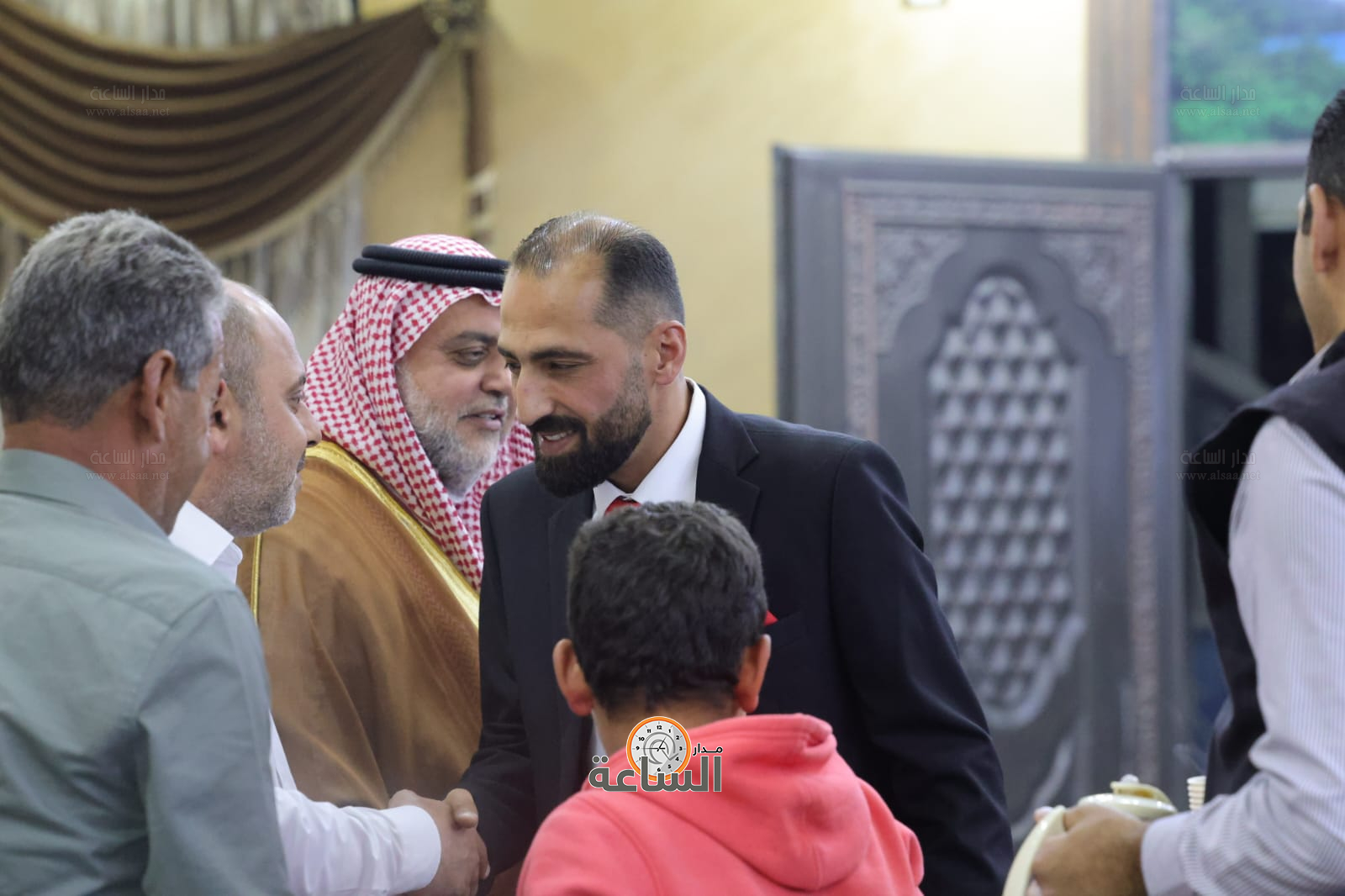 Madar Al-Saa Images 0.7622409682914635