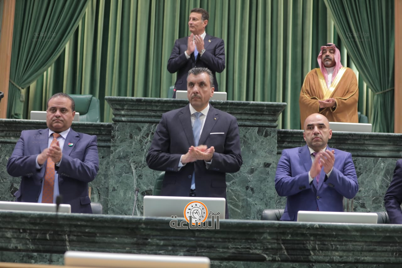 Madar Al-Saa Images 0.380655016744577