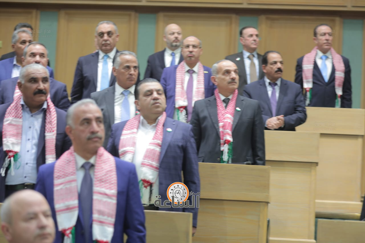 Madar Al-Saa Images 0.5870239186707716