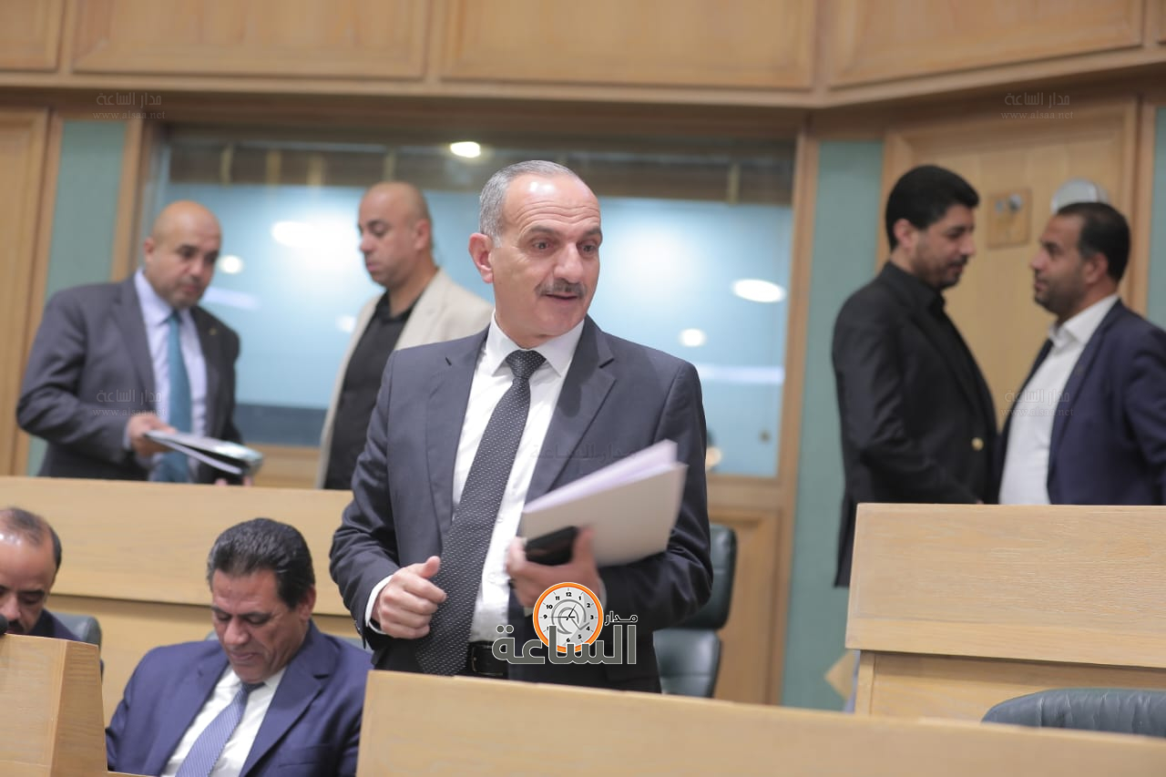 Madar Al-Saa Images 0.700261049042509