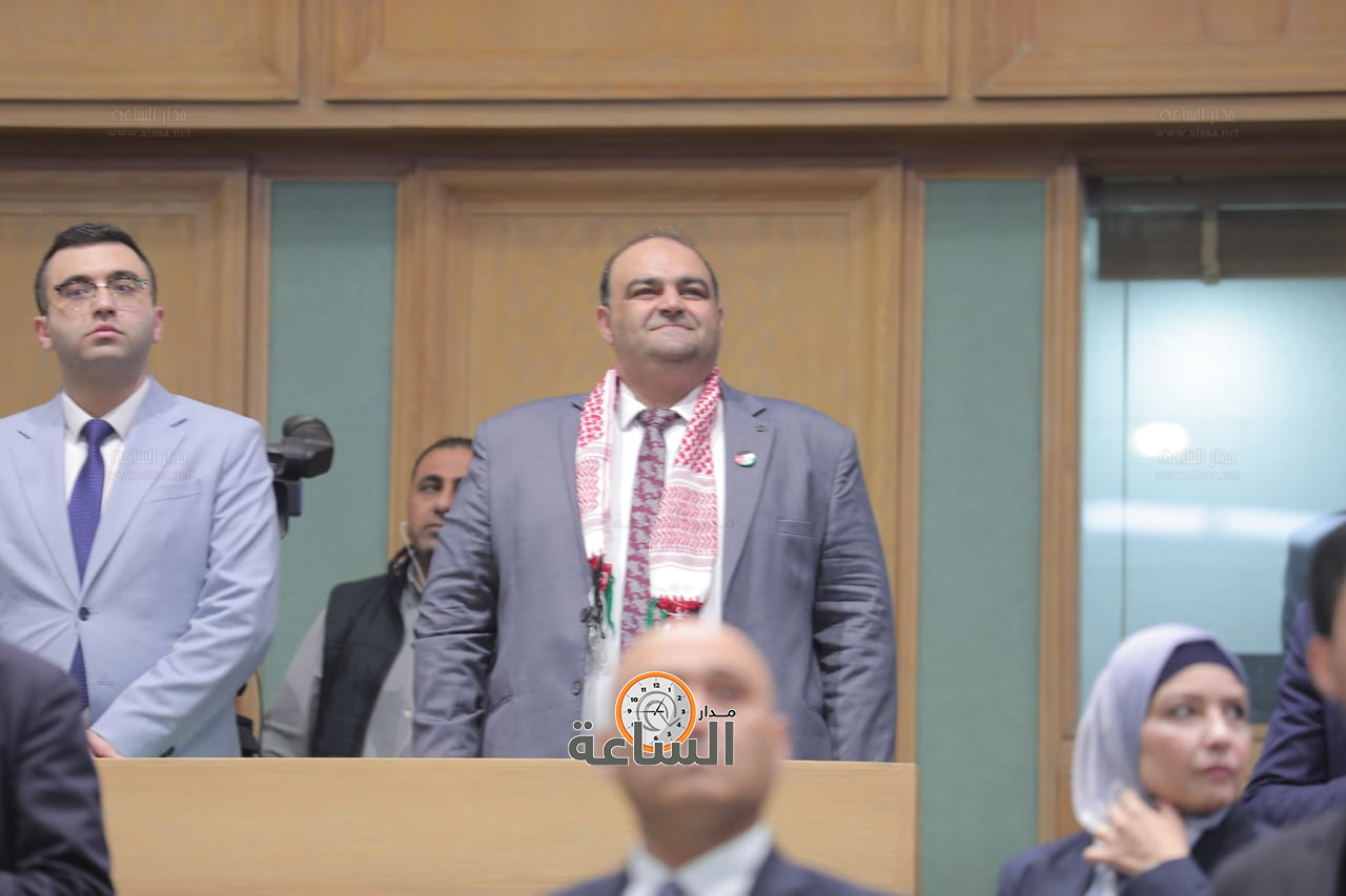 Madar Al-Saa Images 0.9963005439118017