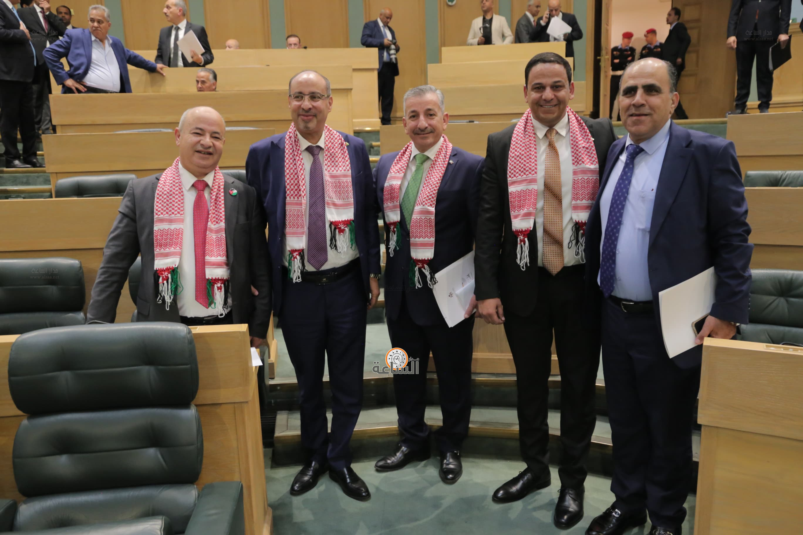 Madar Al-Saa Images 0.3359508029138476