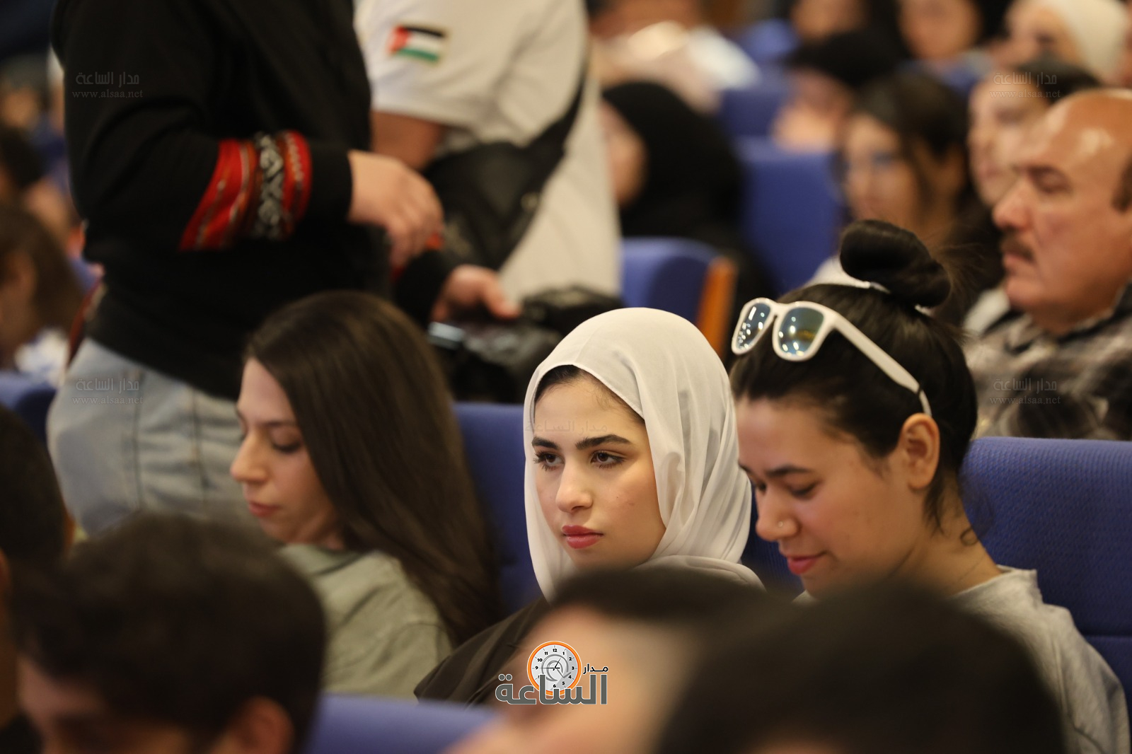 Madar Al-Saa Images 0.9105228832949236