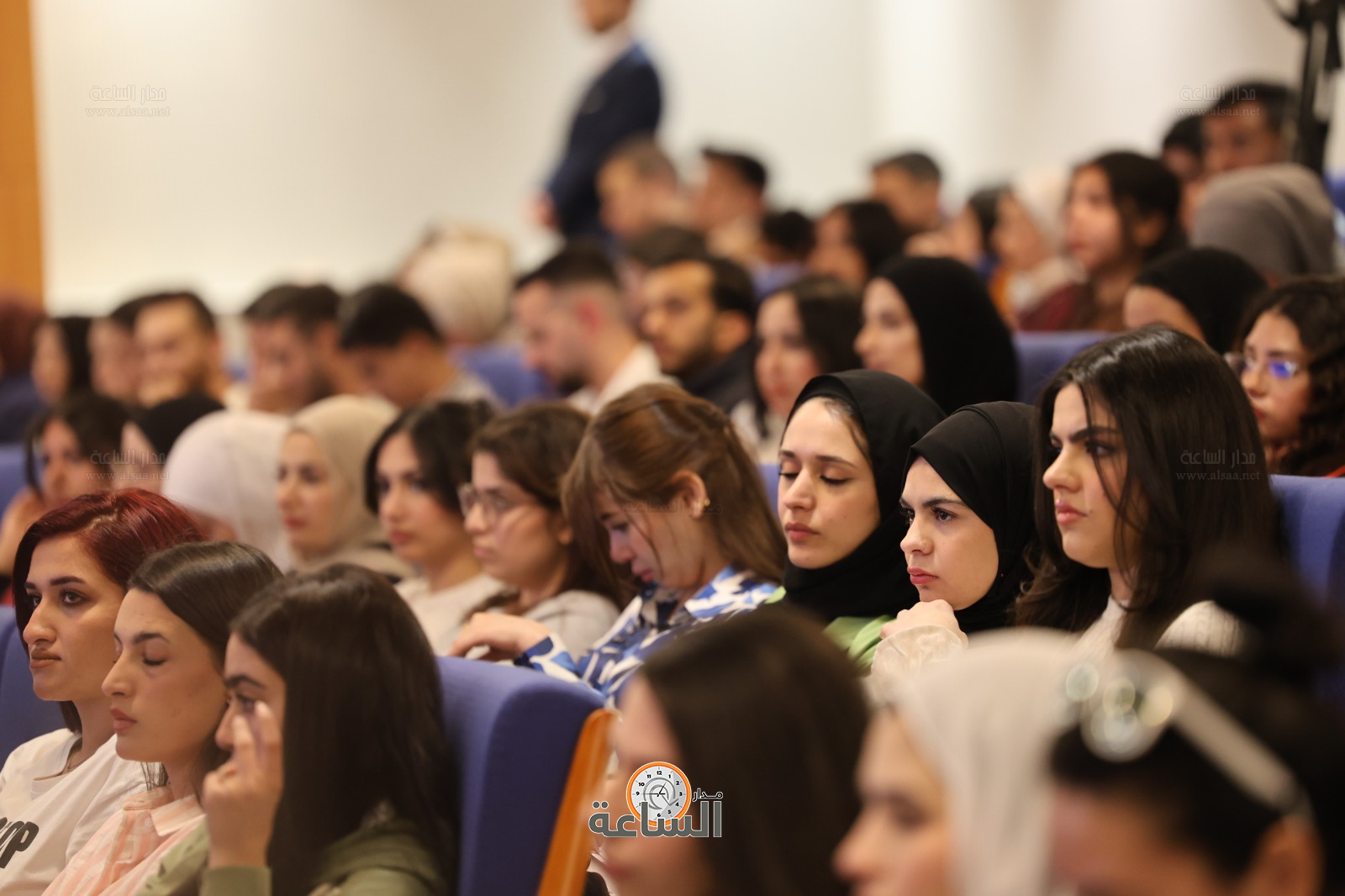 Madar Al-Saa Images 0.9727540411127622