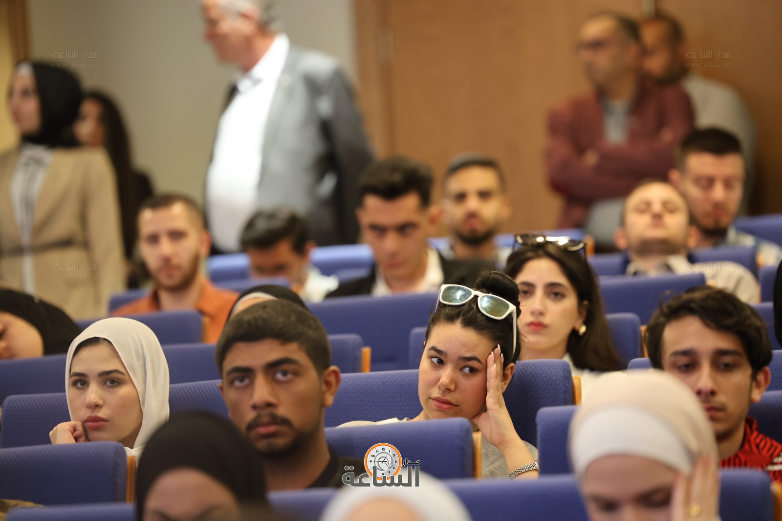 Madar Al-Saa Images 0.6542363487870488