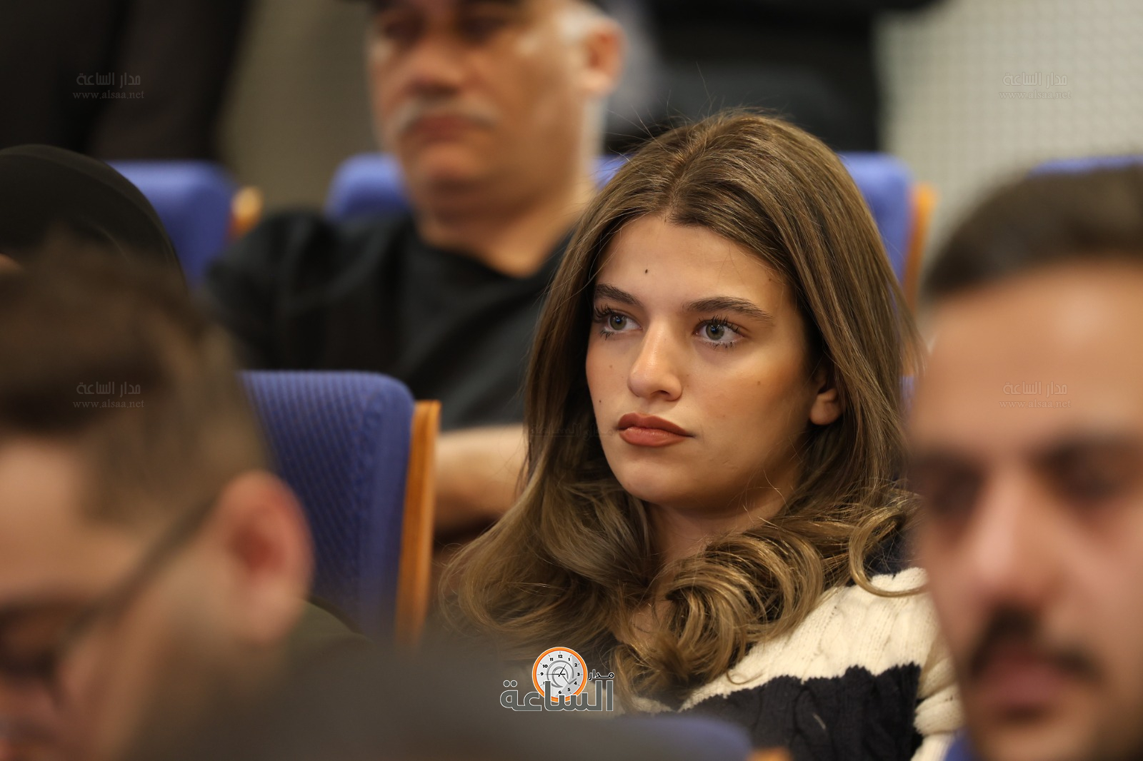 Madar Al-Saa Images 0.3755683292242812