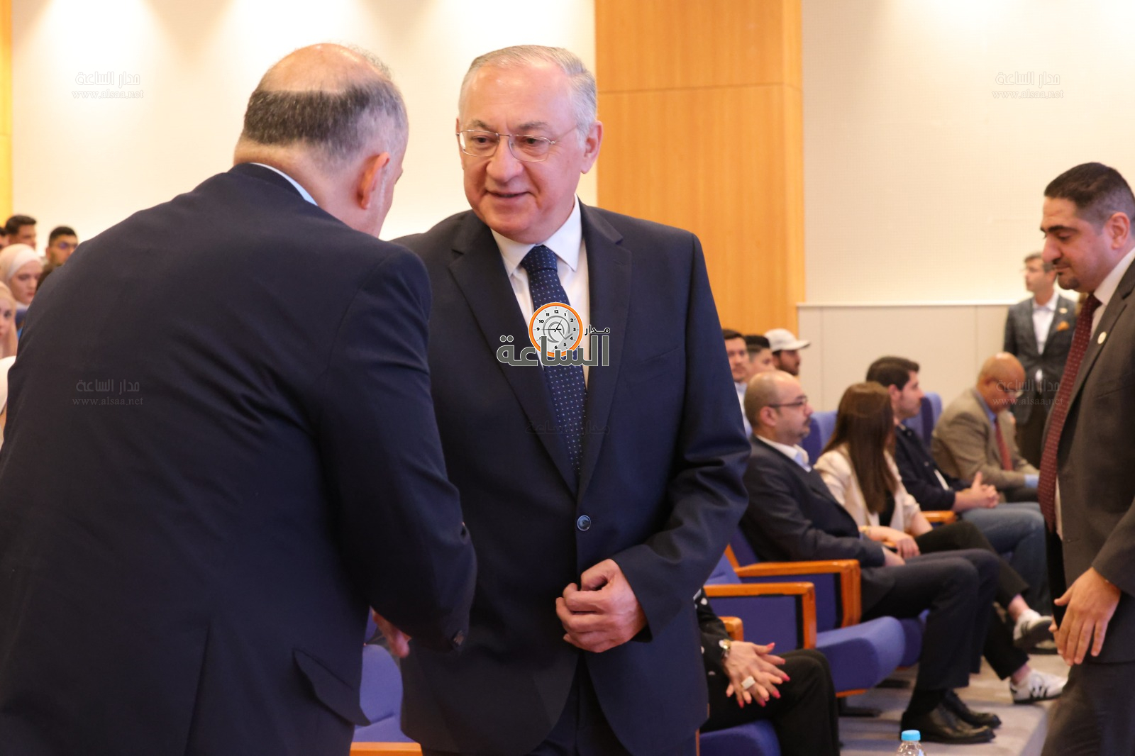 Madar Al-Saa Images 0.969593219719036