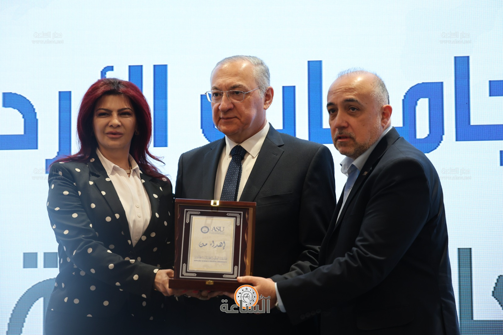 Madar Al-Saa Images 0.3387811556022554