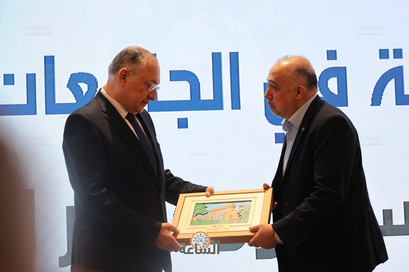 Madar Al-Saa Images 0.4491340372319611