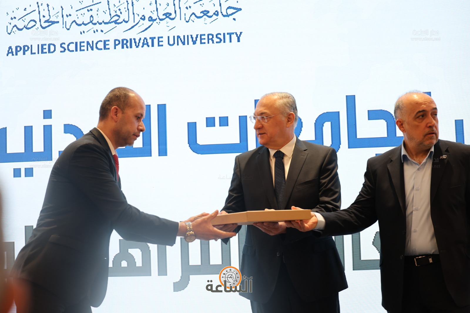 Madar Al-Saa Images 0.9042302653899147