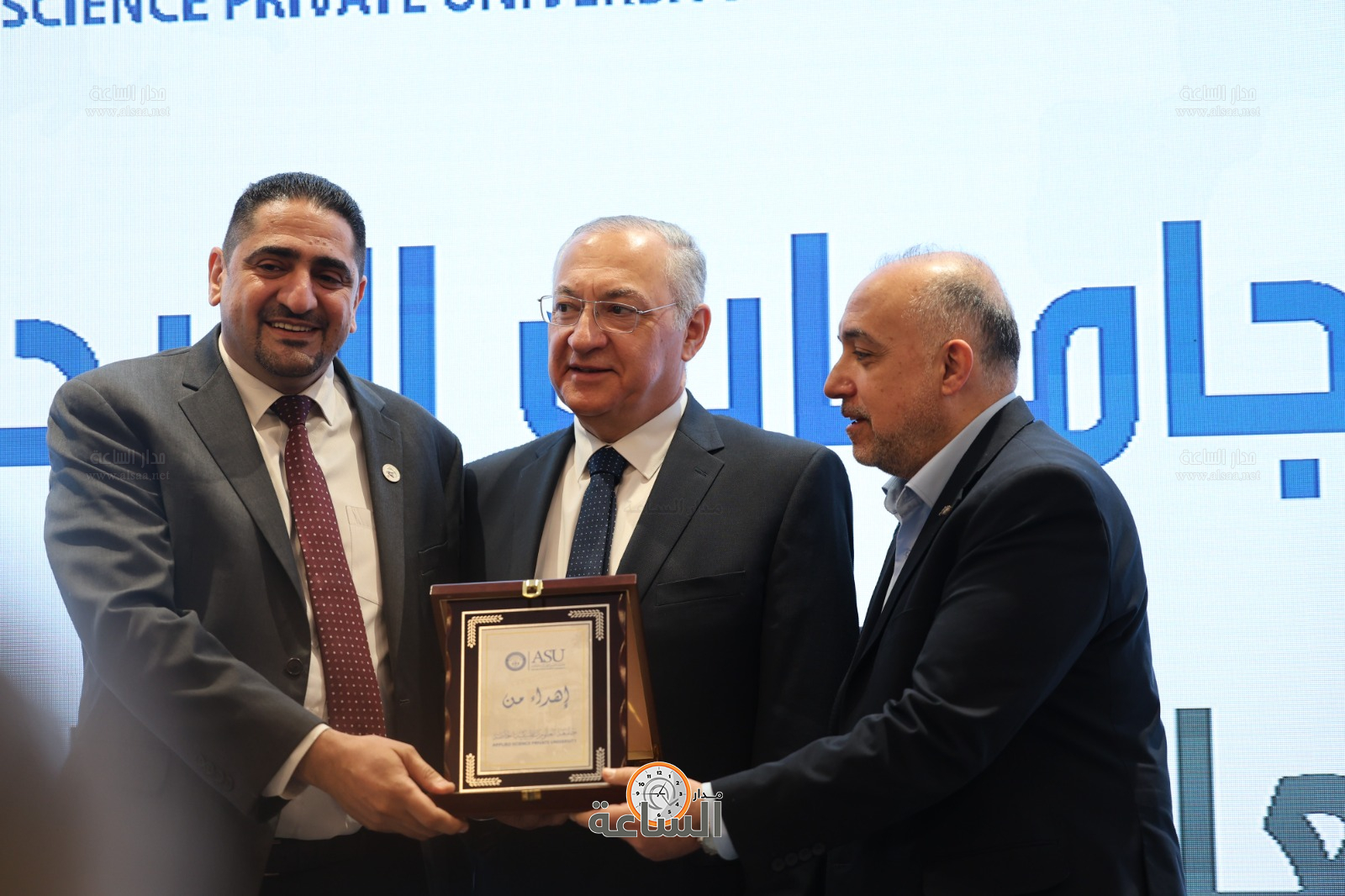 Madar Al-Saa Images 0.5384170300199382