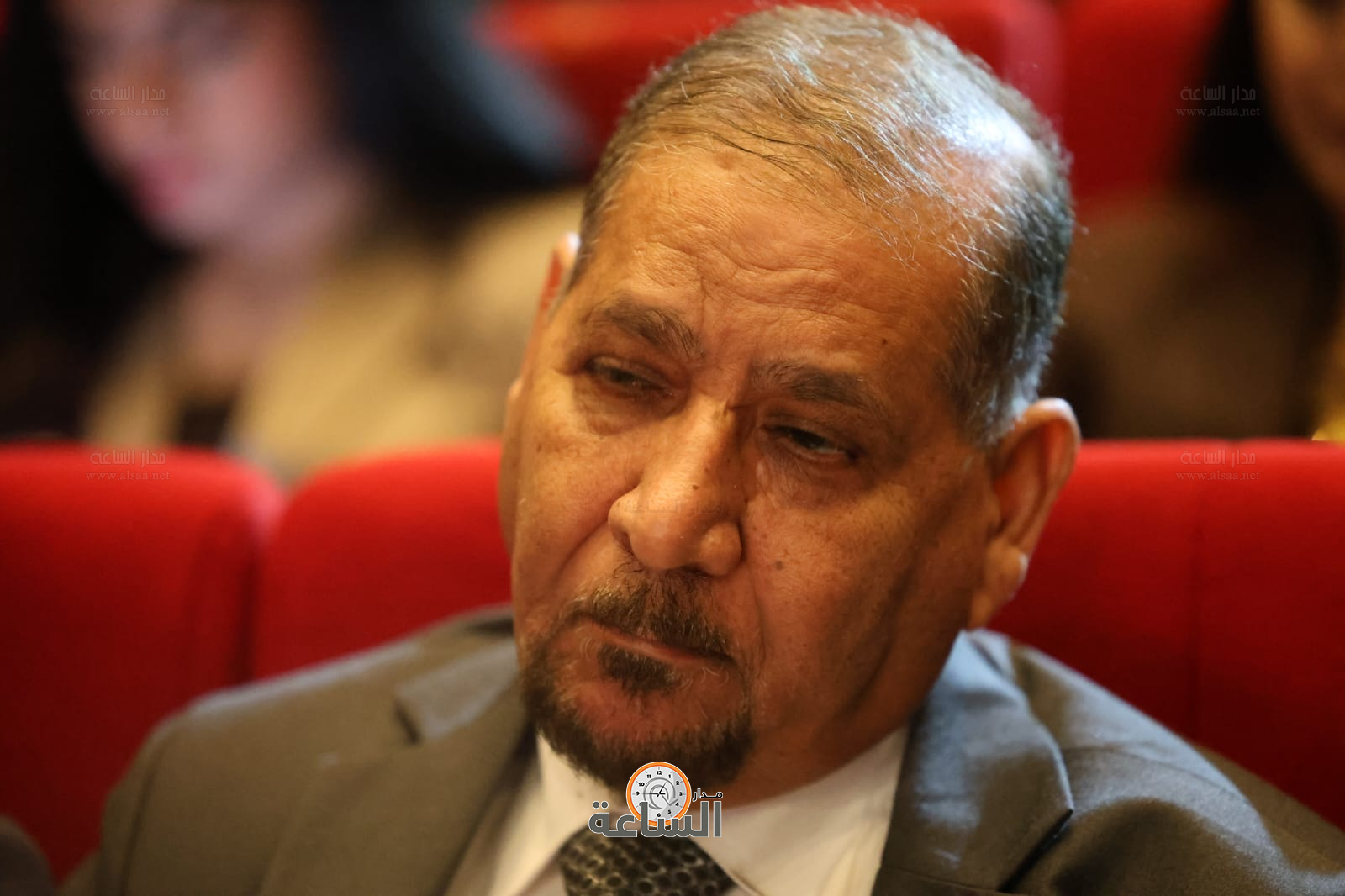 Madar Al-Saa Images 0.42025068976602