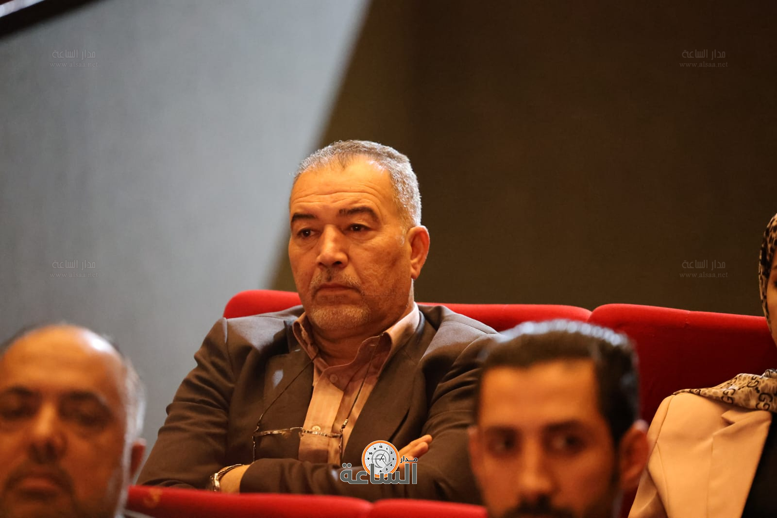 Madar Al-Saa Images 0.3187553858897