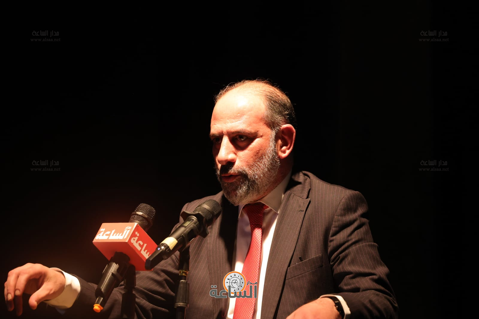 Madar Al-Saa Images 0.593004172657542