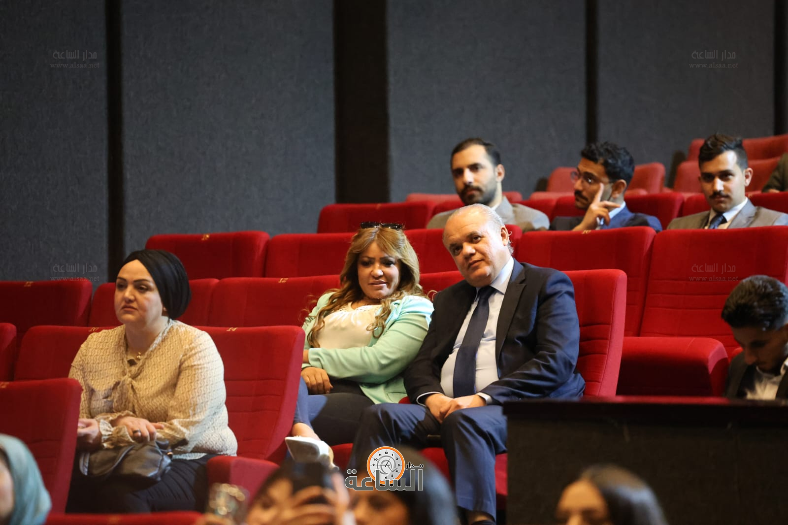 Madar Al-Saa Images 0.004272077151167397