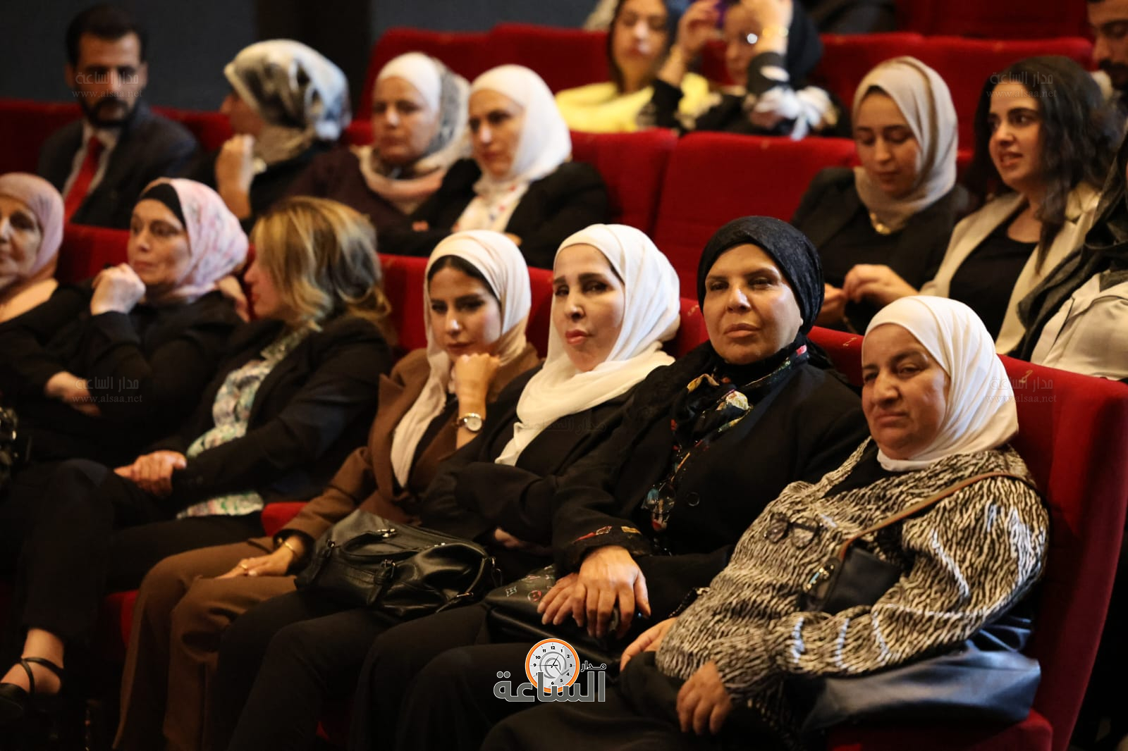 Madar Al-Saa Images 0.8918865061294317