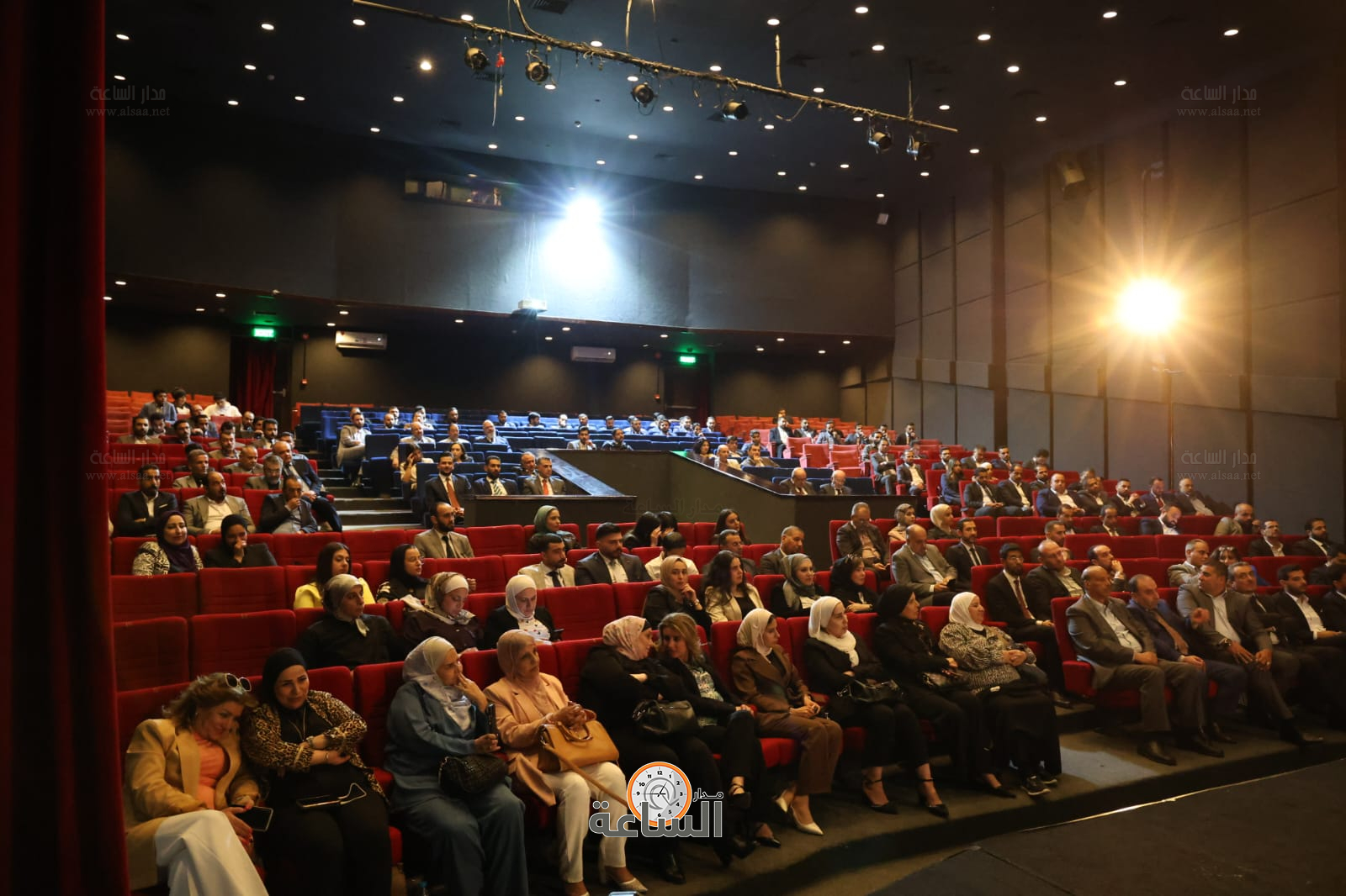 Madar Al-Saa Images 0.7716623275028087