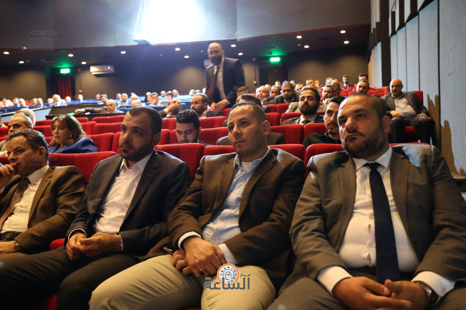 Madar Al-Saa Images 0.10242605832815421