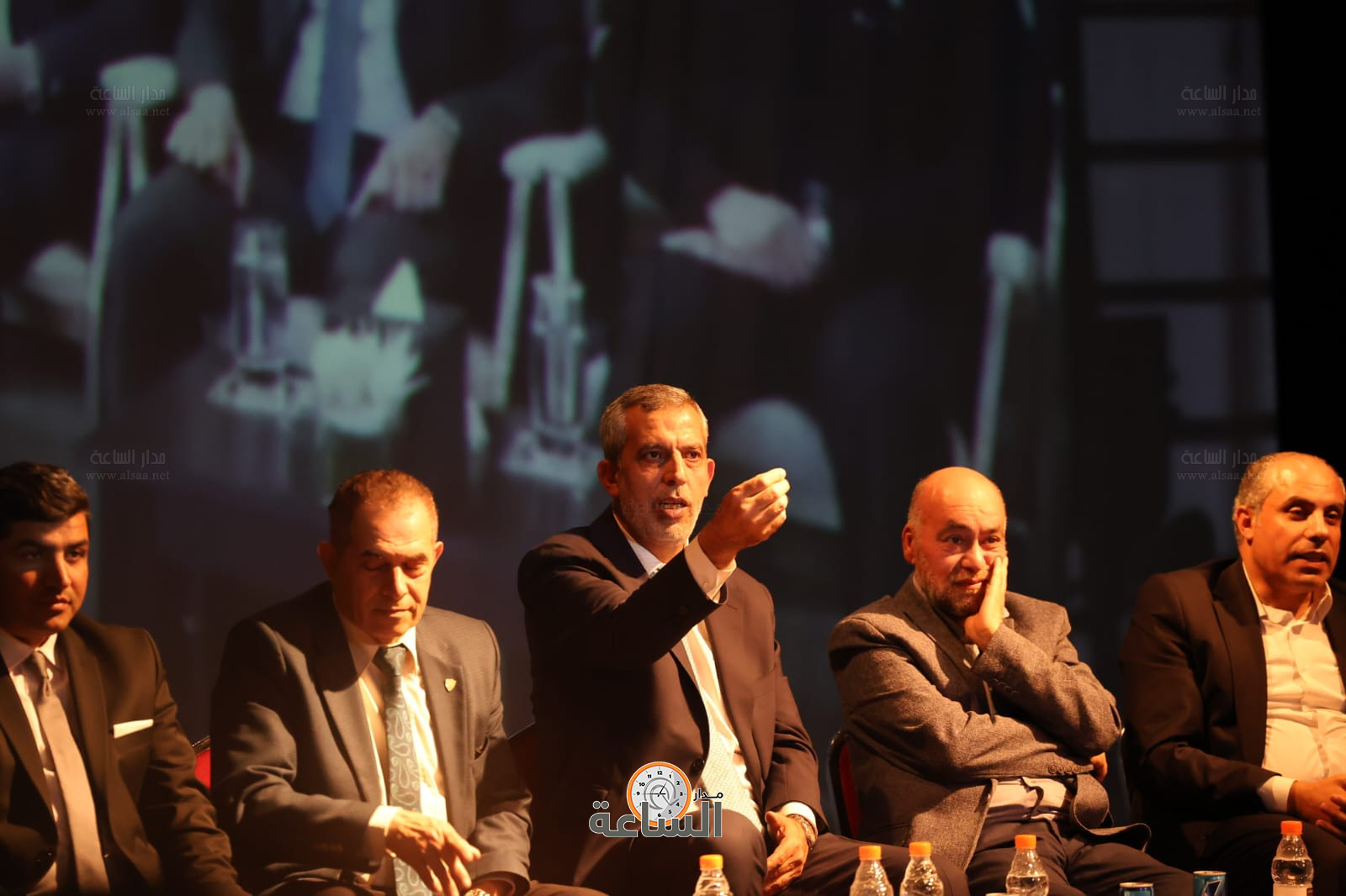 Madar Al-Saa Images 0.3482958108792962