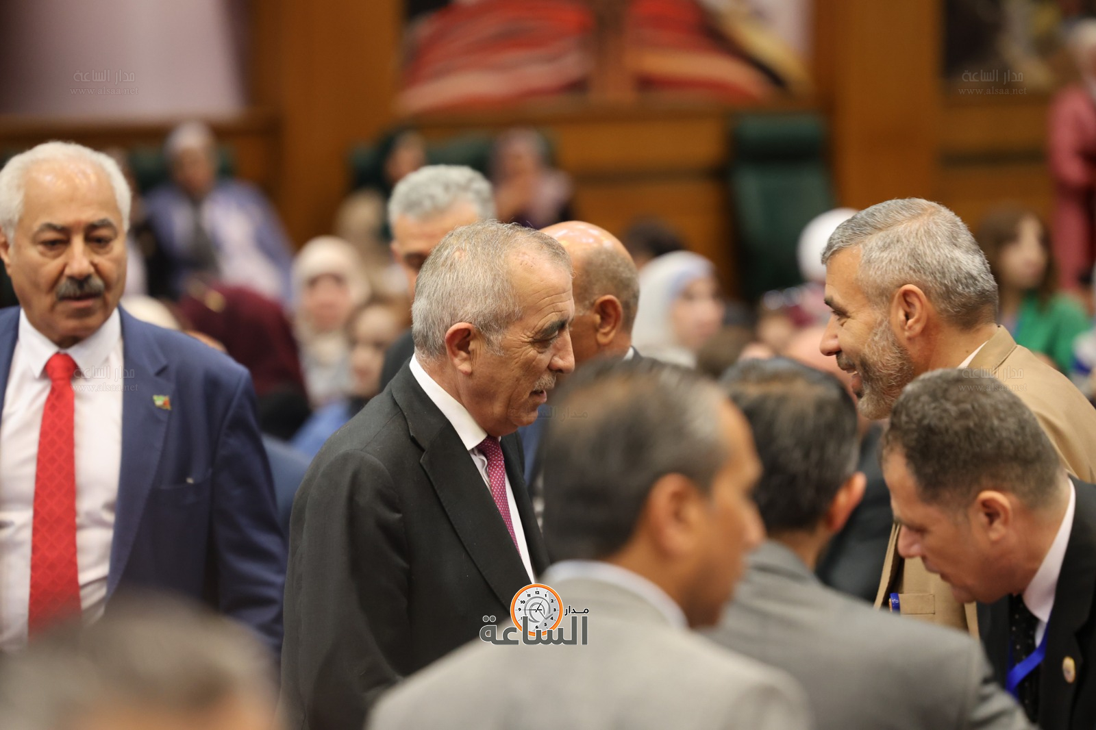 Madar Al-Saa Images 0.9618457244432649