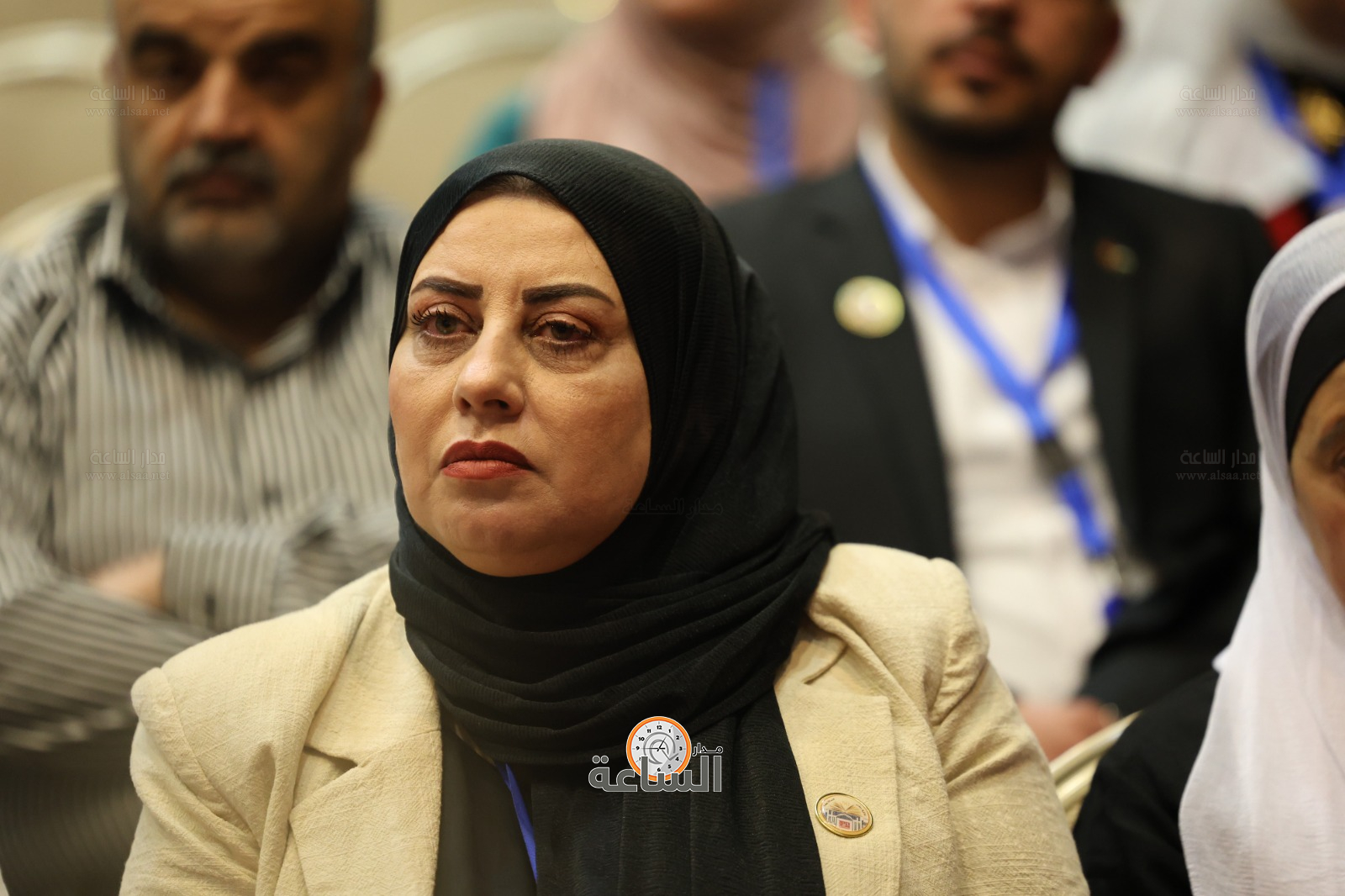 Madar Al-Saa Images 0.4089654173588315