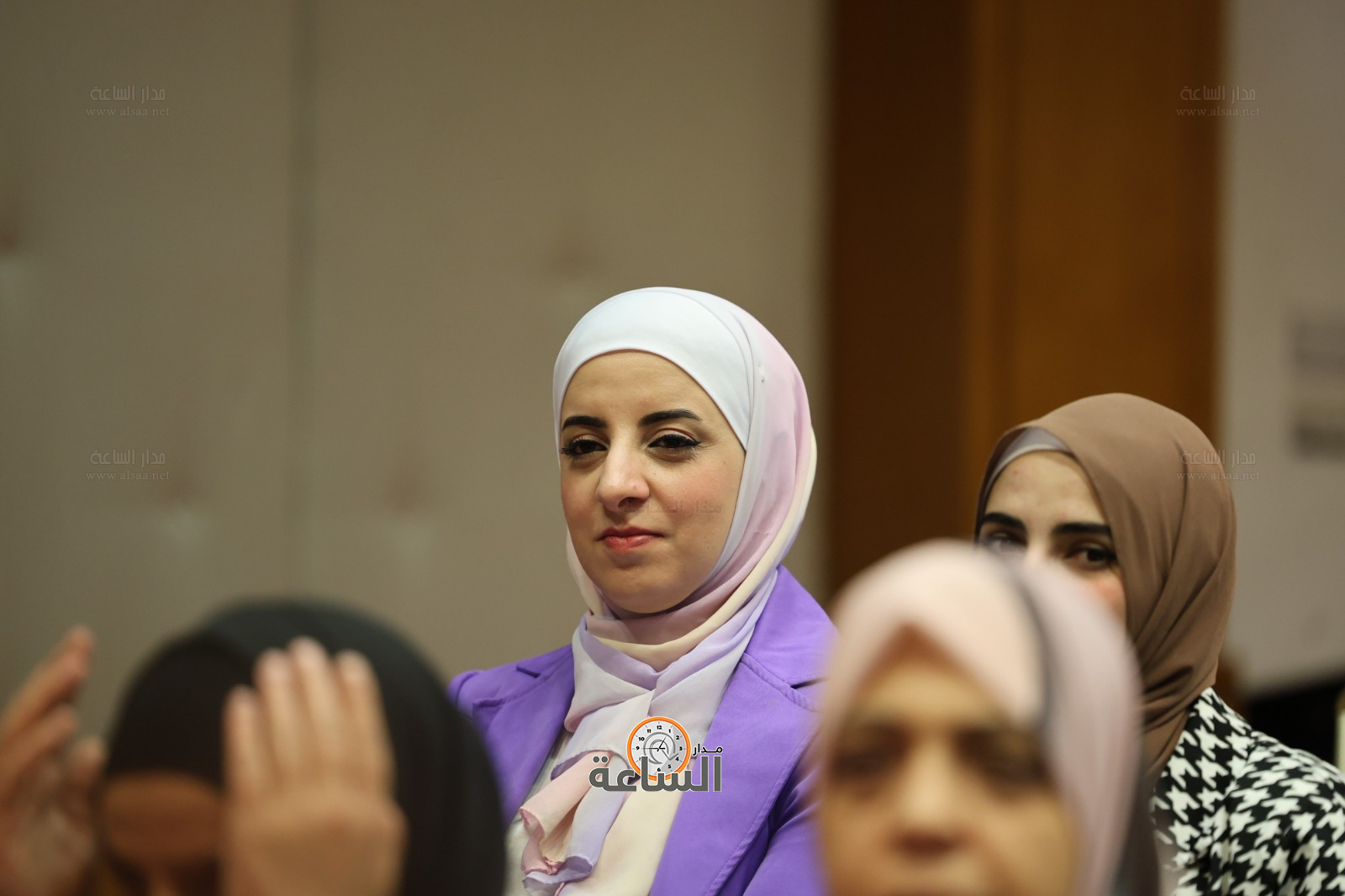 Madar Al-Saa Images 0.9961459578892944