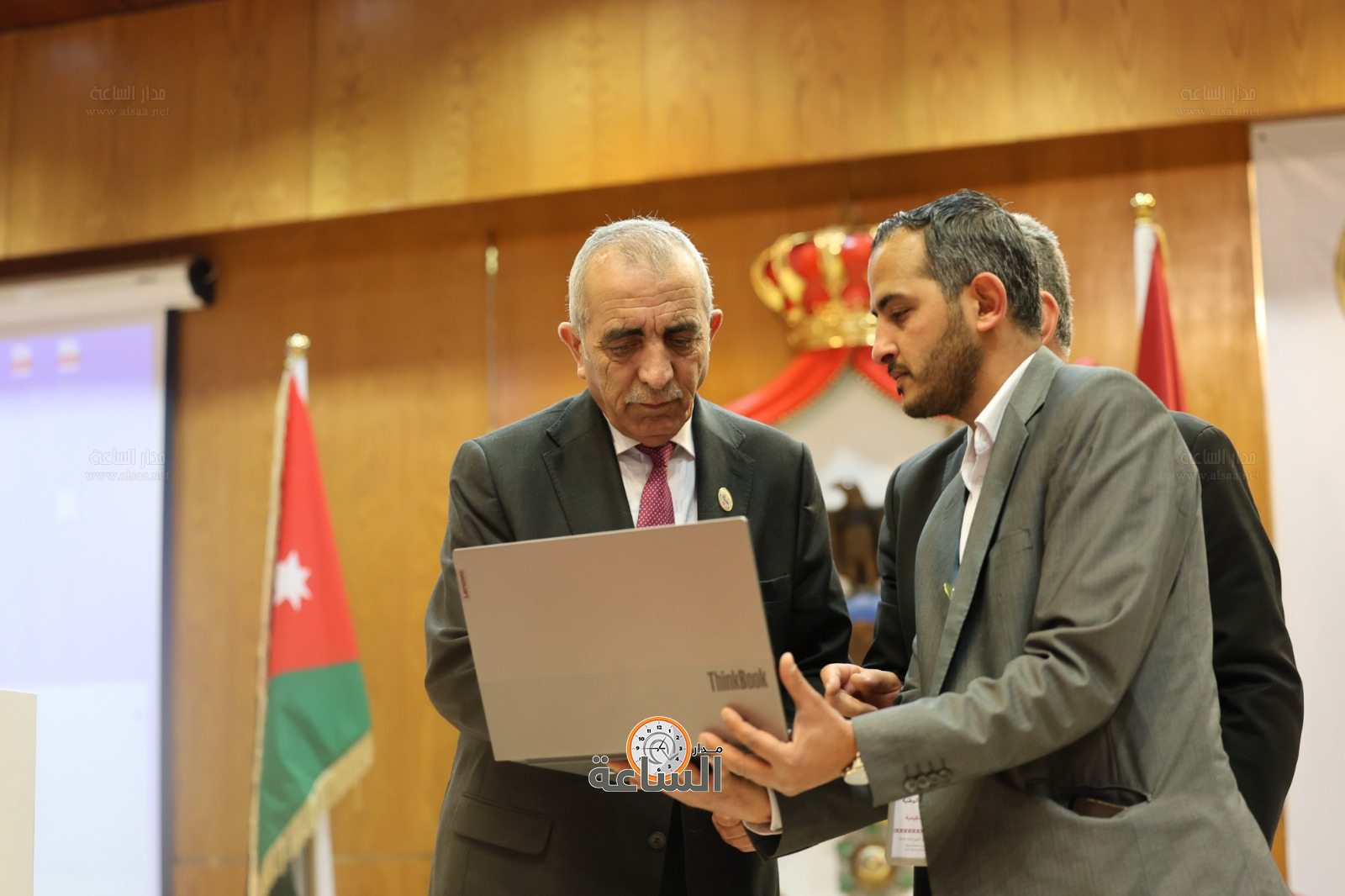 Madar Al-Saa Images 0.7273795590503512