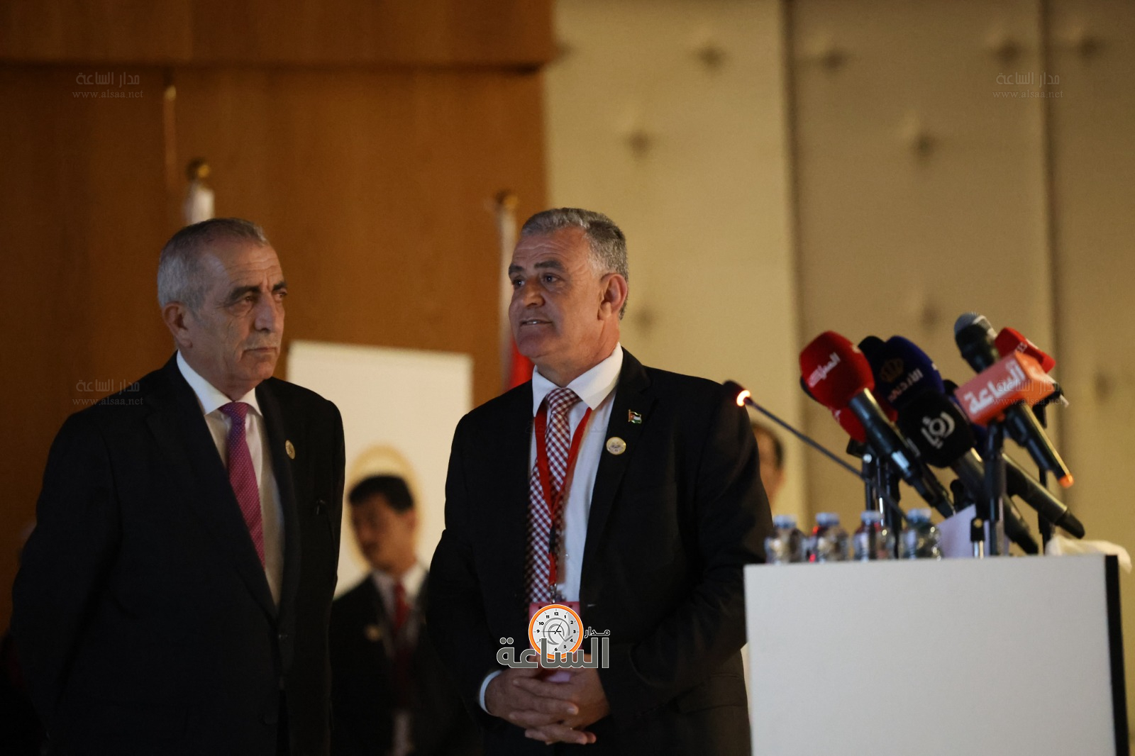 Madar Al-Saa Images 0.1499361422668235