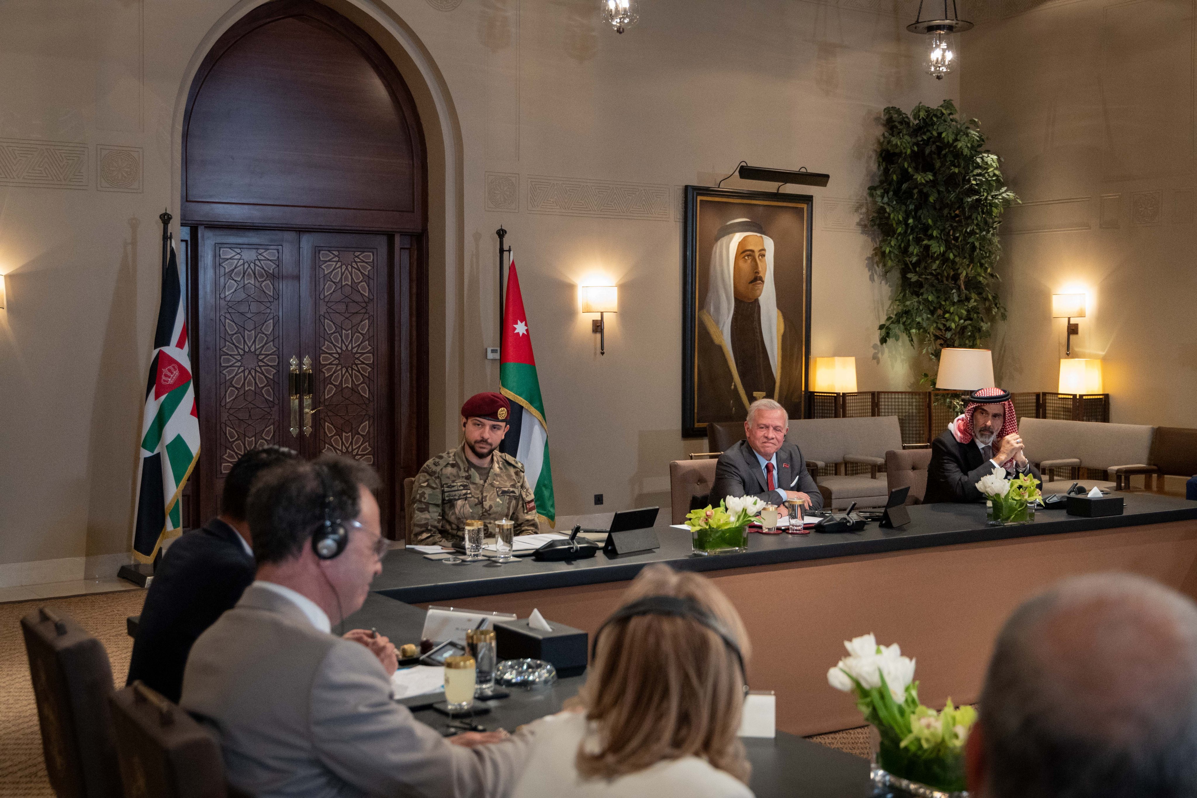 Madar Al-Saa Images 0.33798416730003766