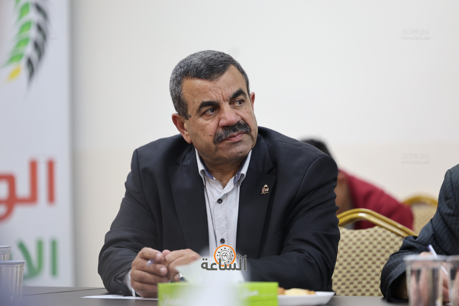 Madar Al-Saa Images 0.4850633515024516