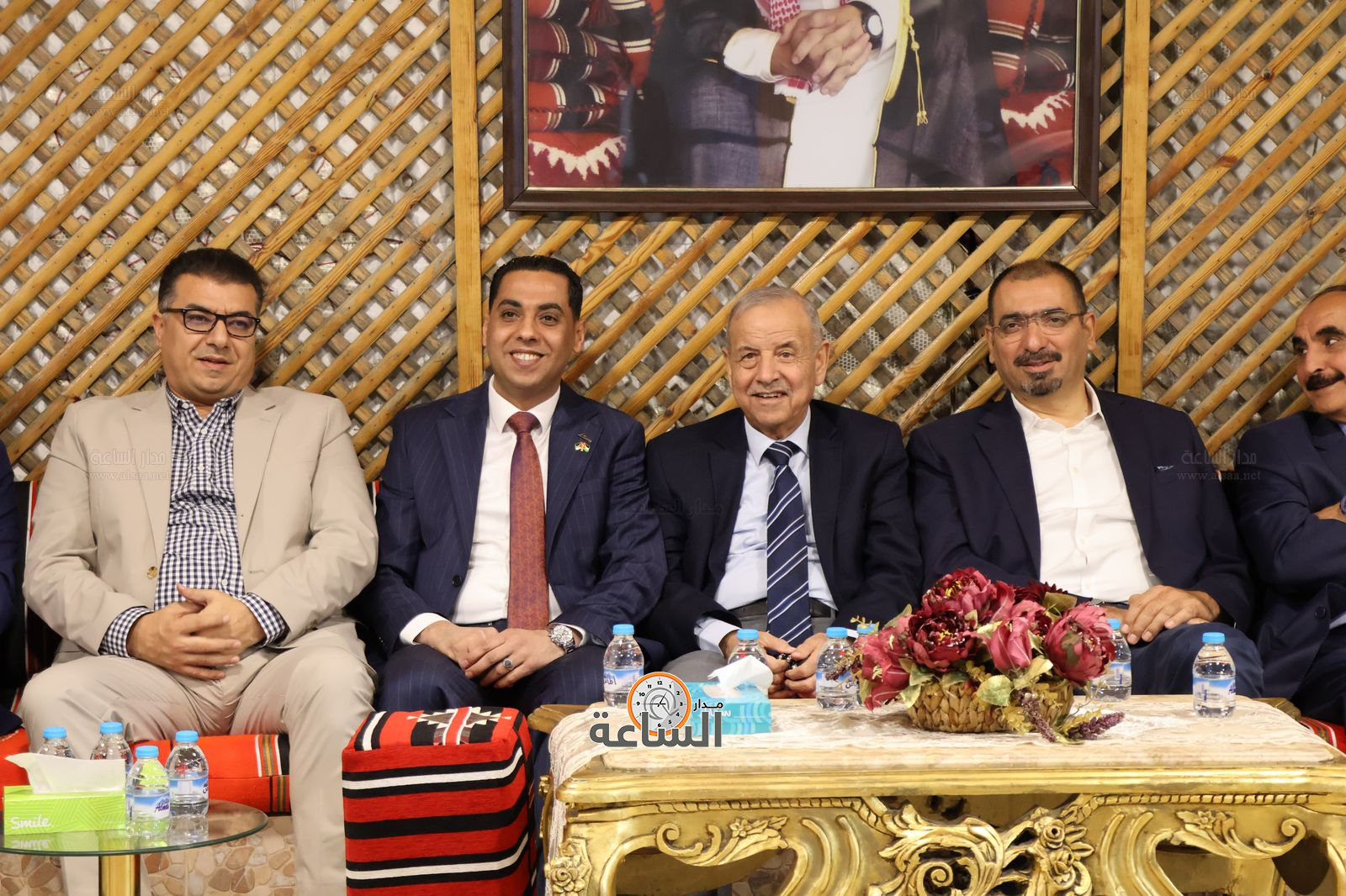 Madar Al-Saa Images 0.9331221065590464