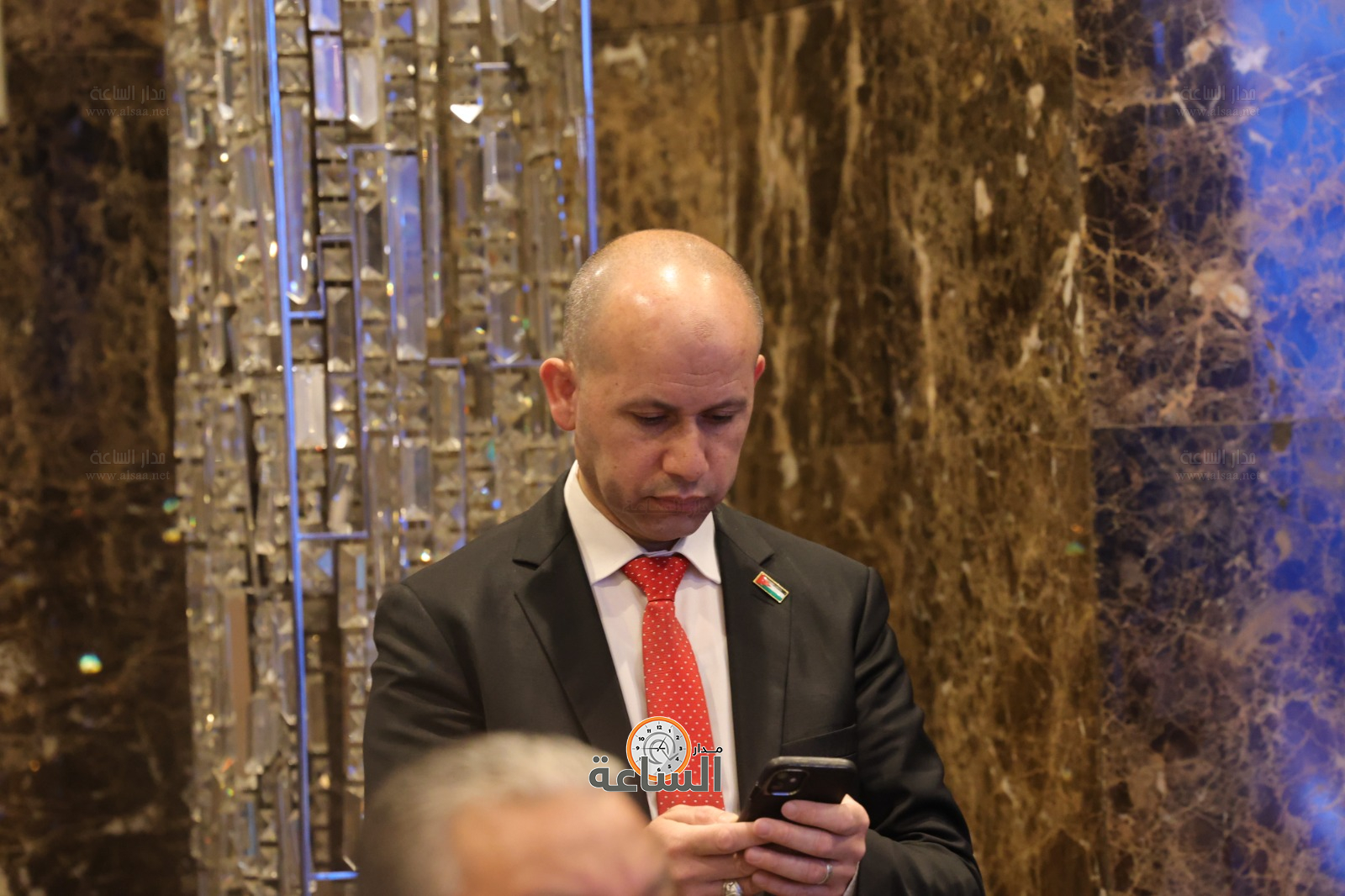 Madar Al-Saa Images 0.05570559067863512