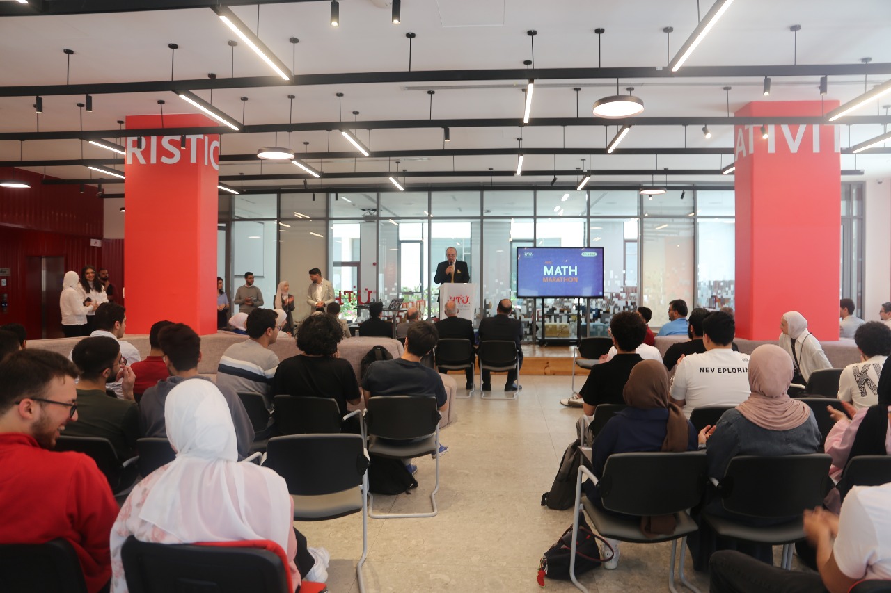 Madar Al-Saa Images 0.7596720798807393